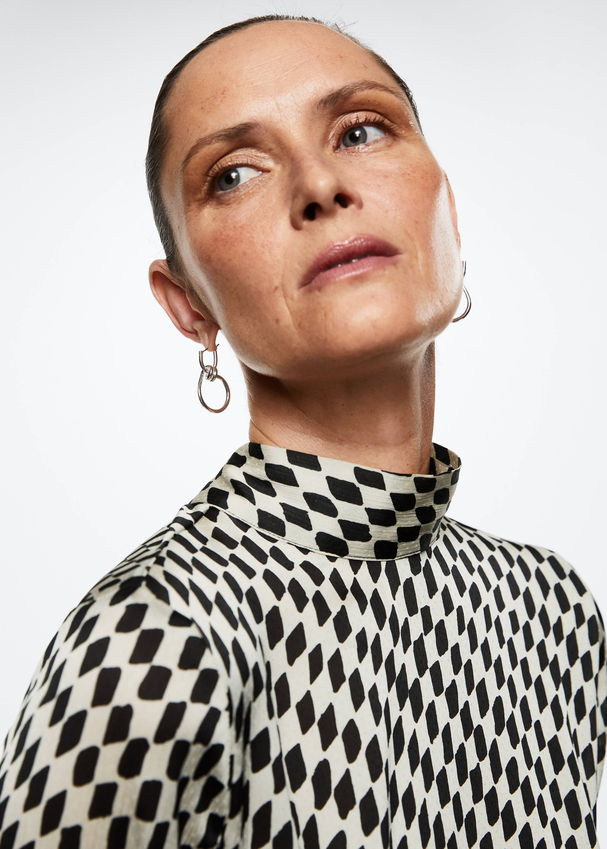 Bow check shirt - Details of the article 1