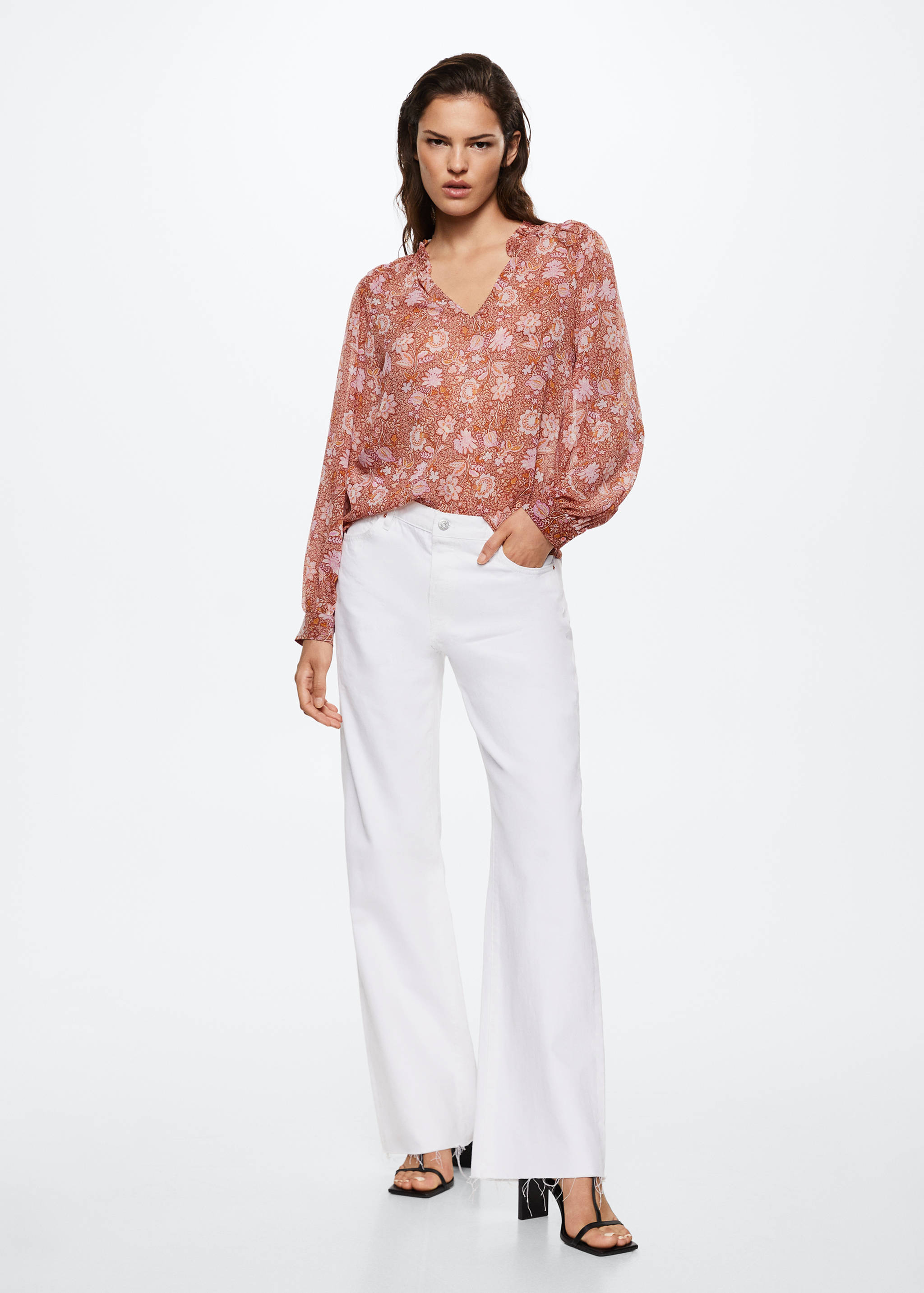 Floral print blouse - General plane