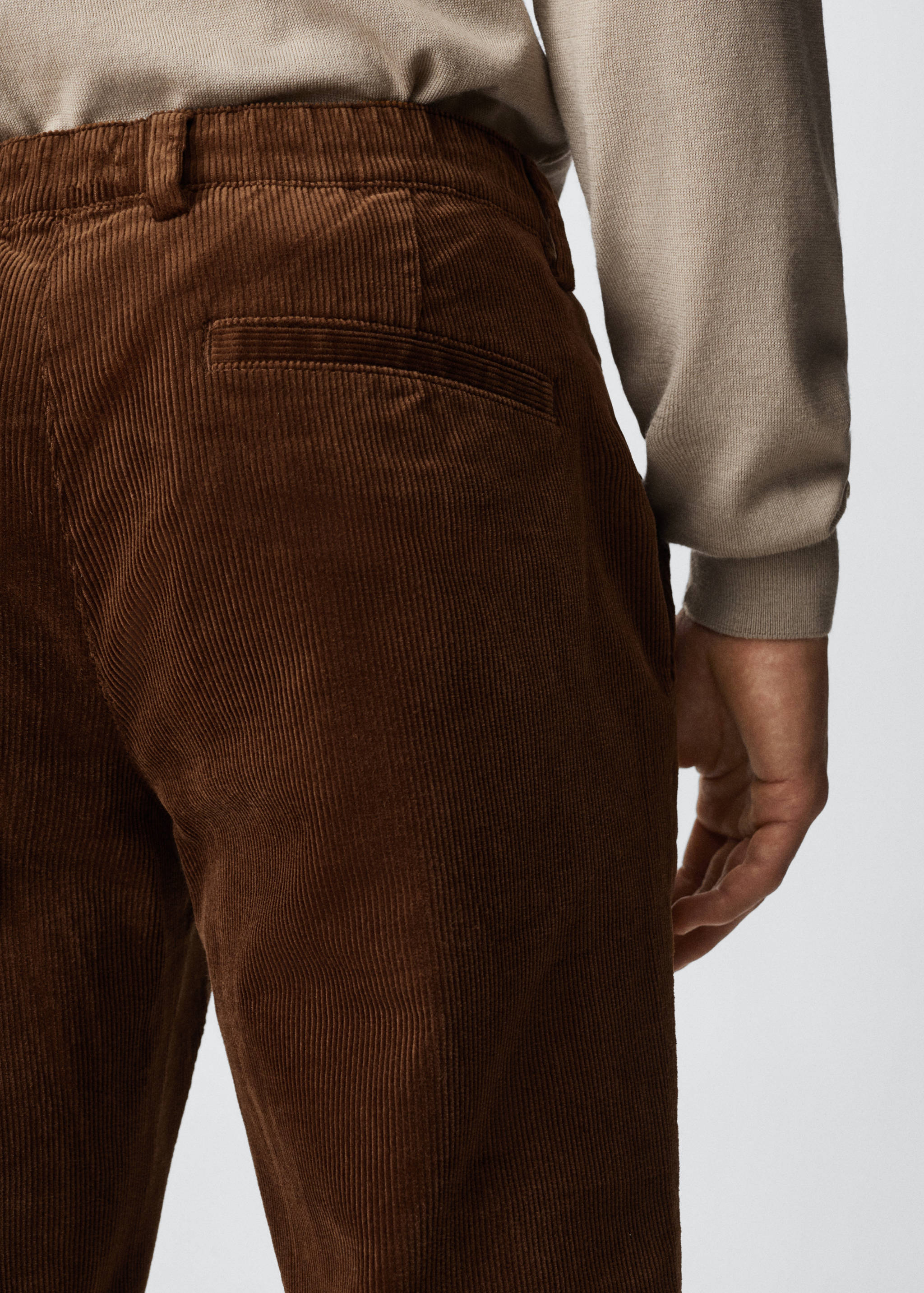 Tapered cropped corduroy trousers - Details of the article 3