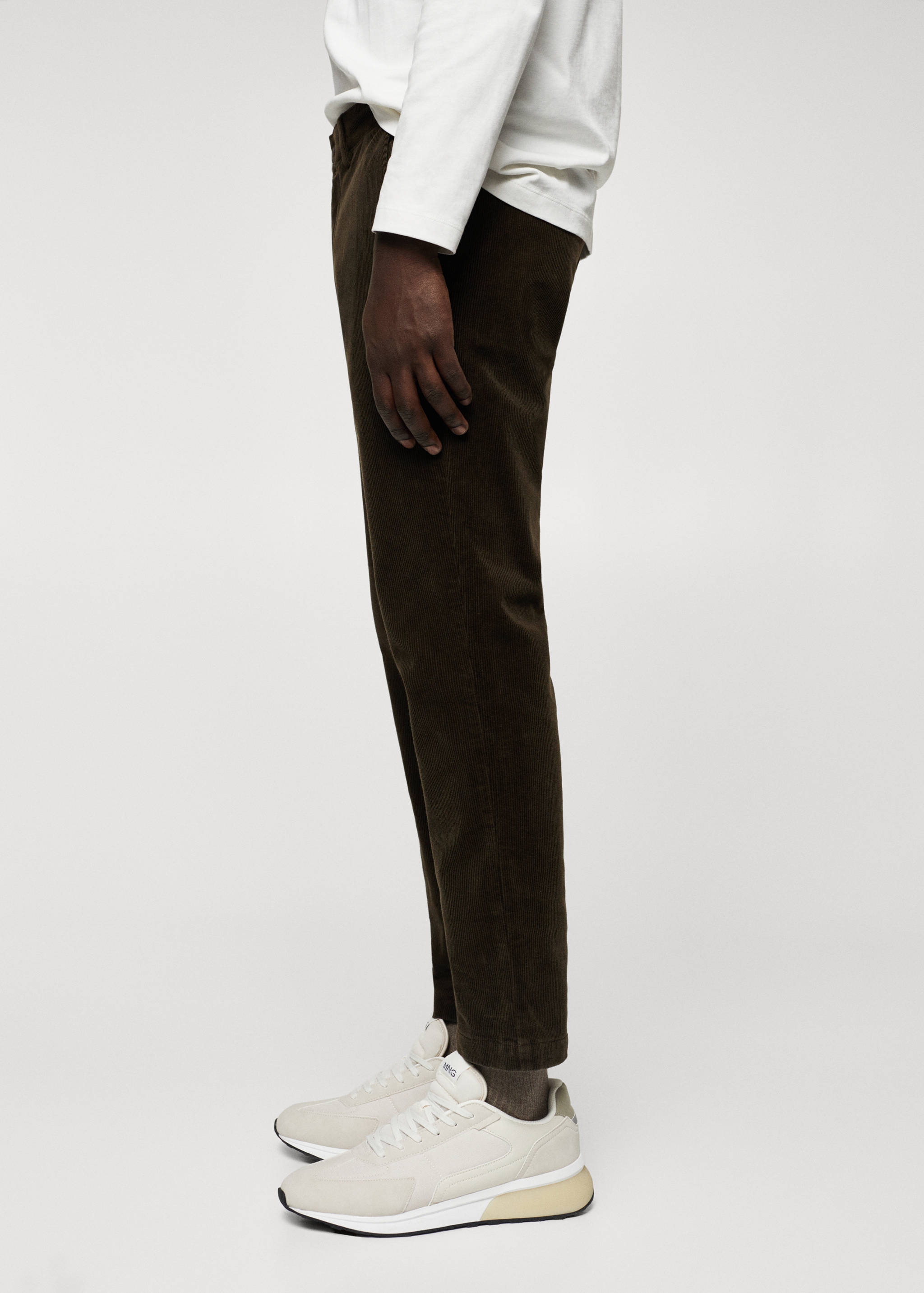 Tapered cropped corduroy trousers - Details of the article 6