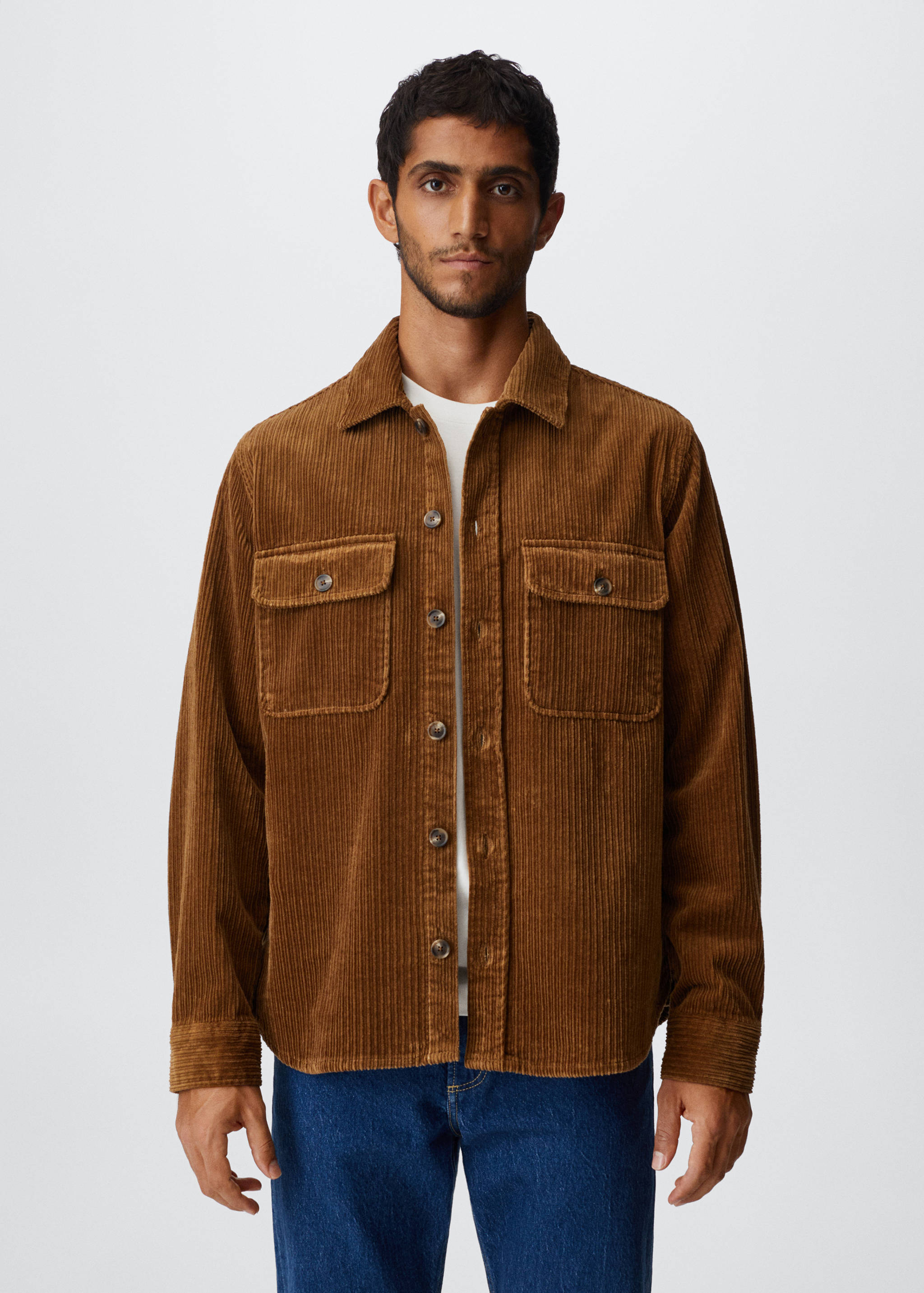 Surchemise velours côtelé poches - Plan moyen