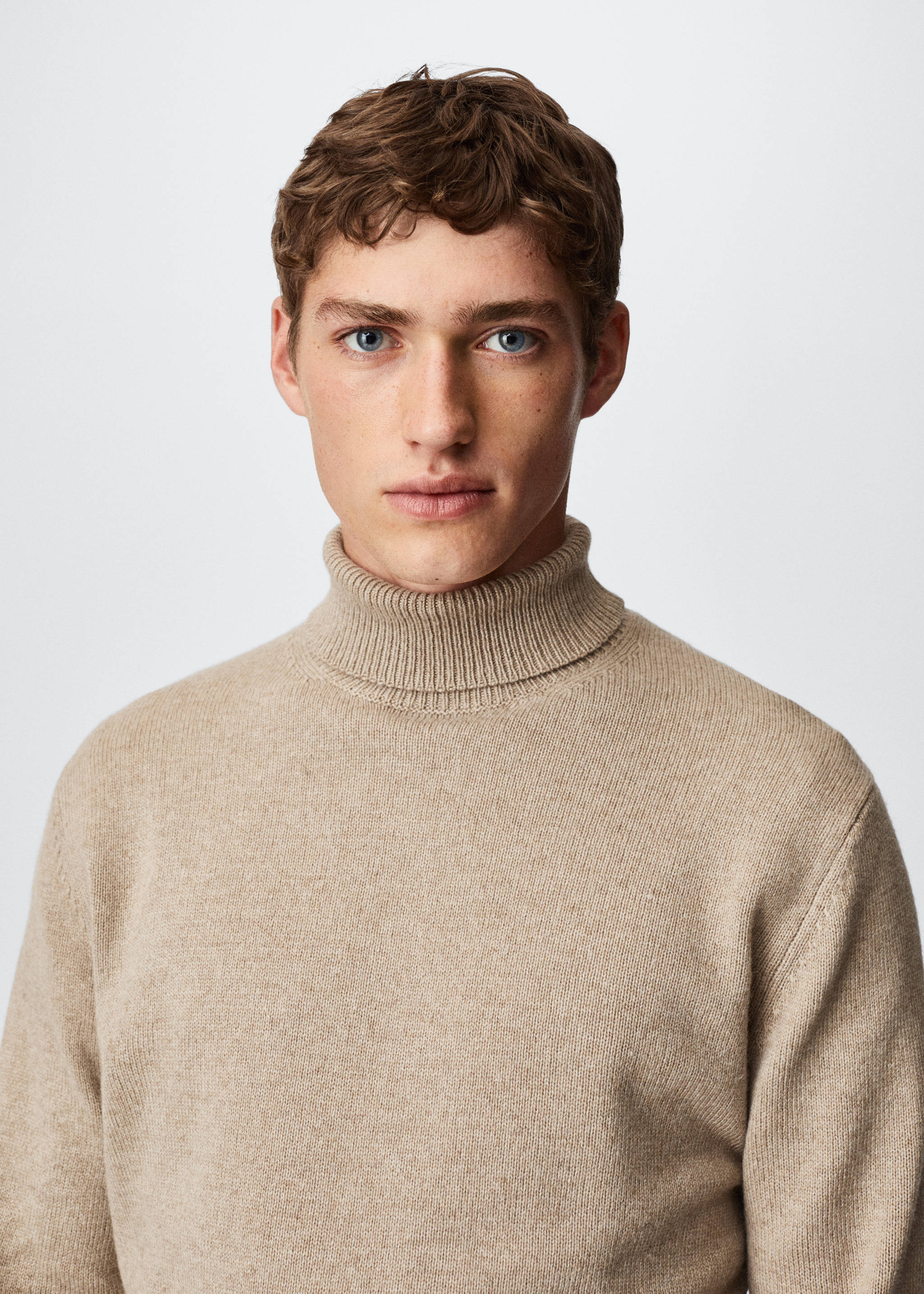 Turtleneck wool sweater - Details of the article 1