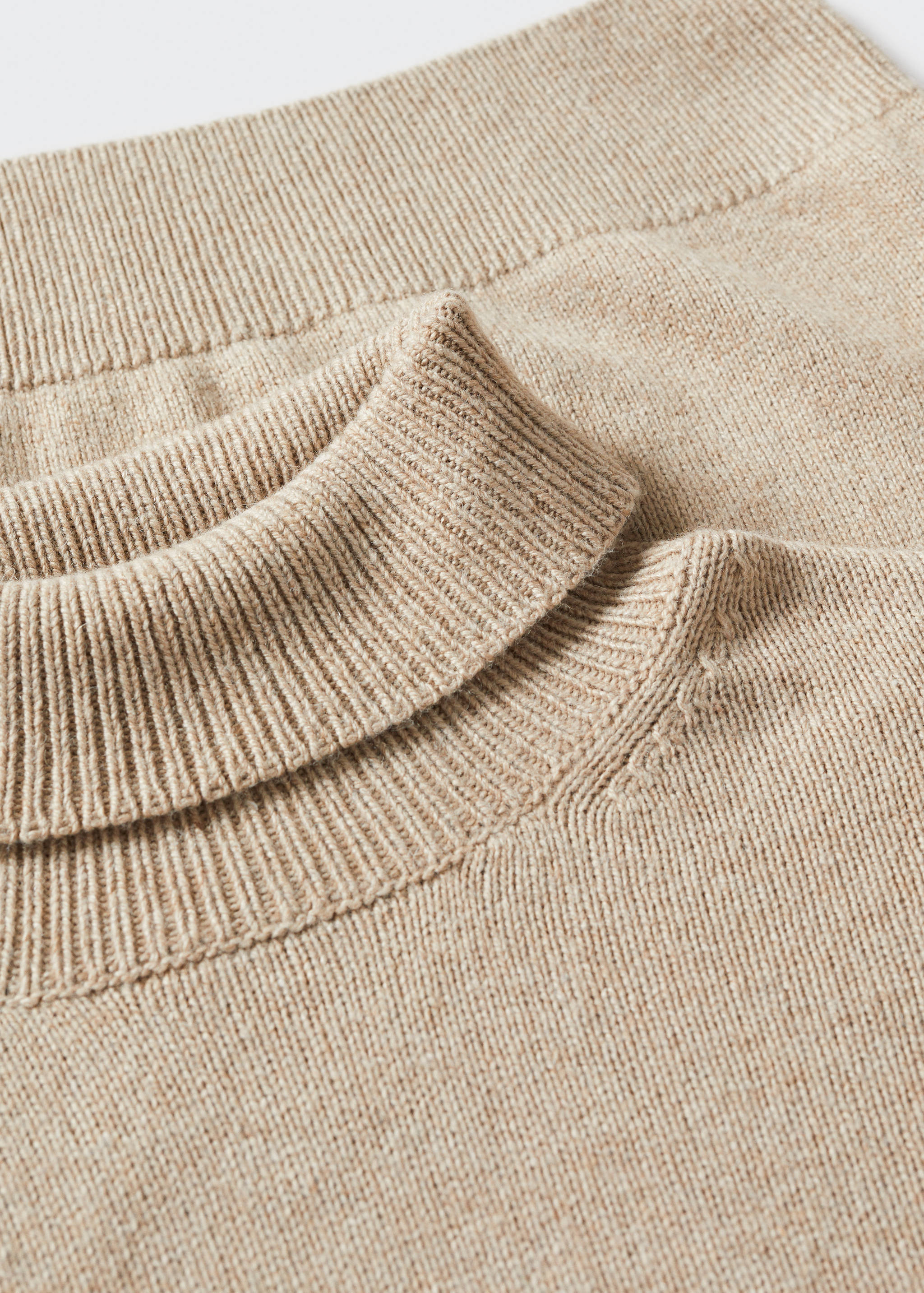 Turtleneck wool sweater - Details of the article 8