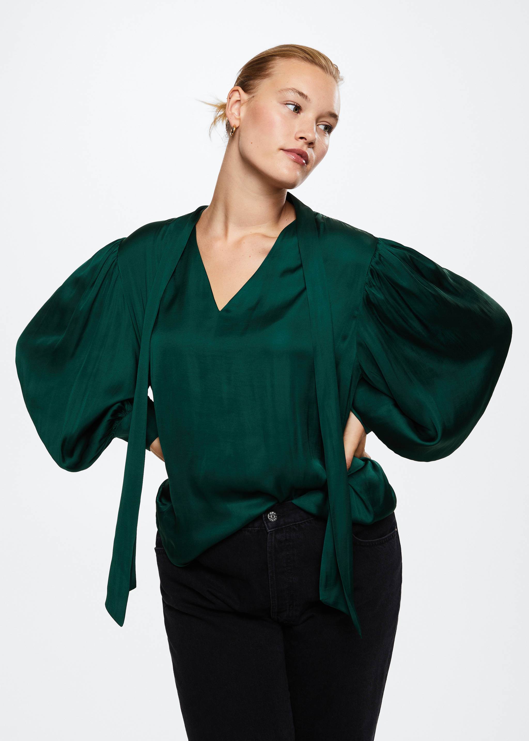 Lace flowy blouse - Details of the article 5