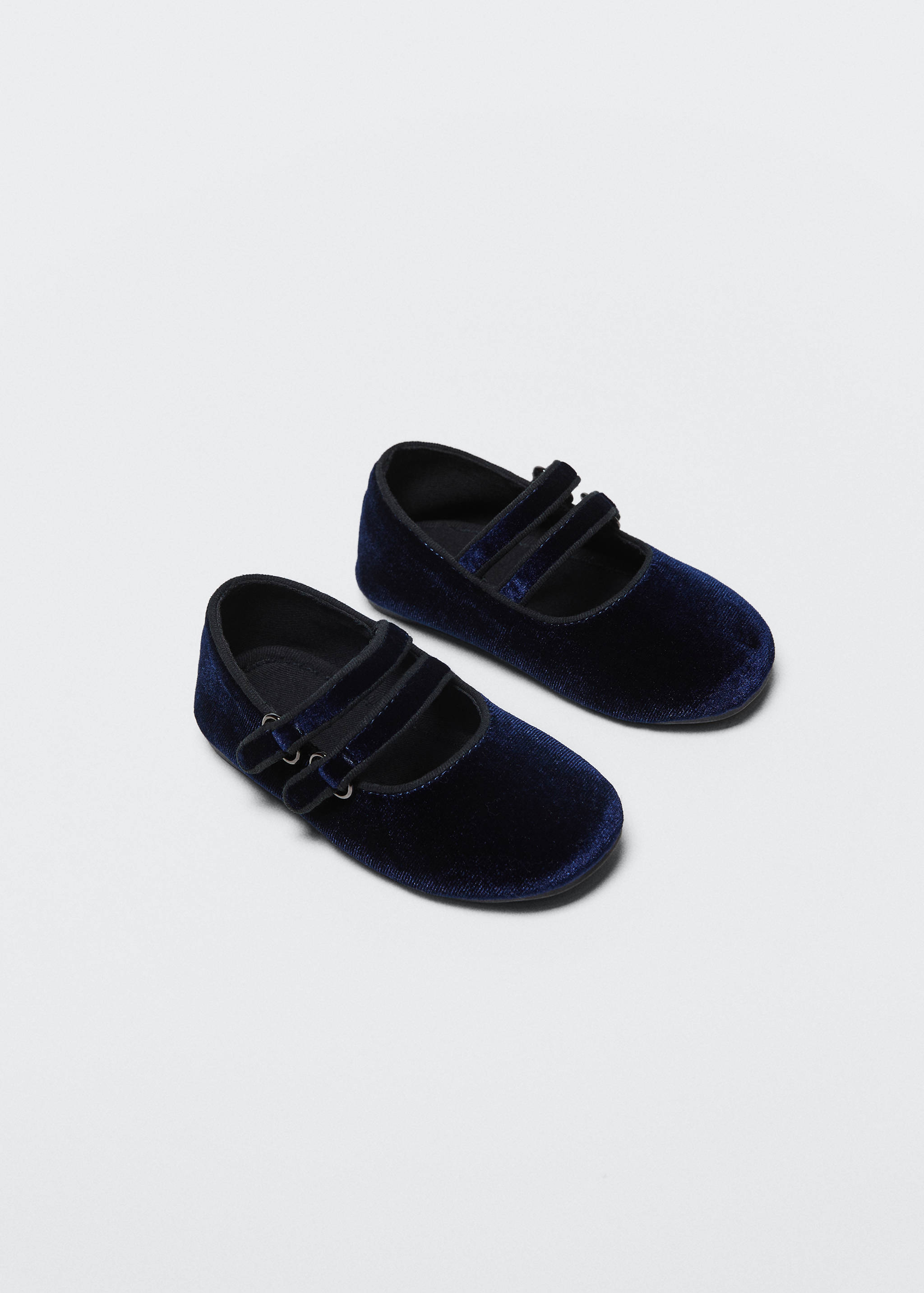 Riemchen-Ballerina mit Klettverschluss - Mittlere Ansicht