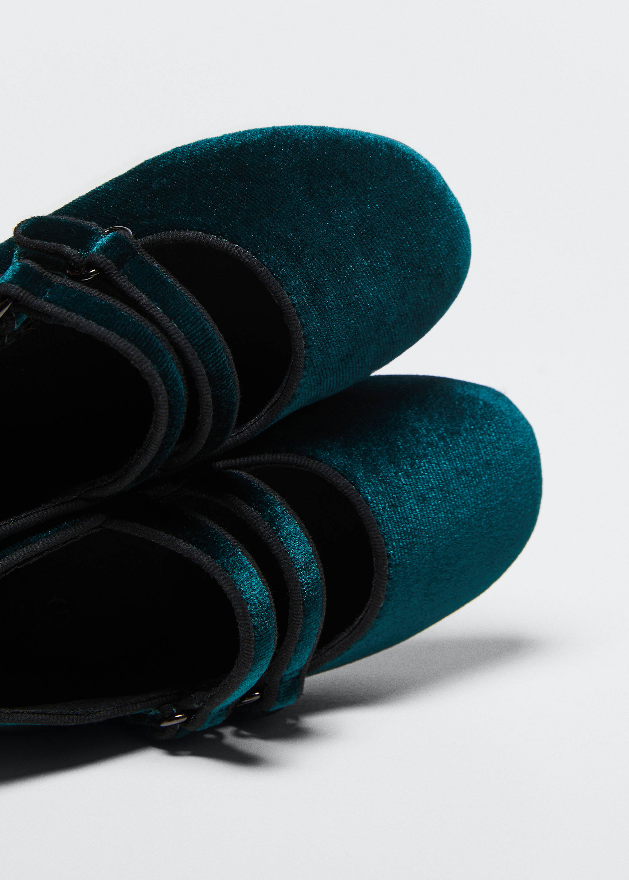 Riemchen-Ballerina mit Klettverschluss - Detail des Artikels 3