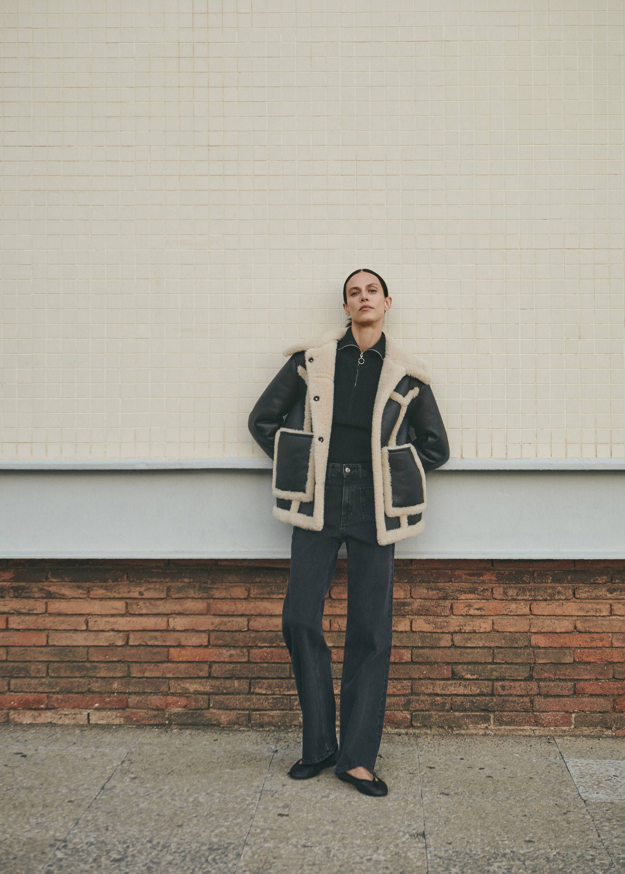 Wide-leg jeans with pockets - Details of the article 6