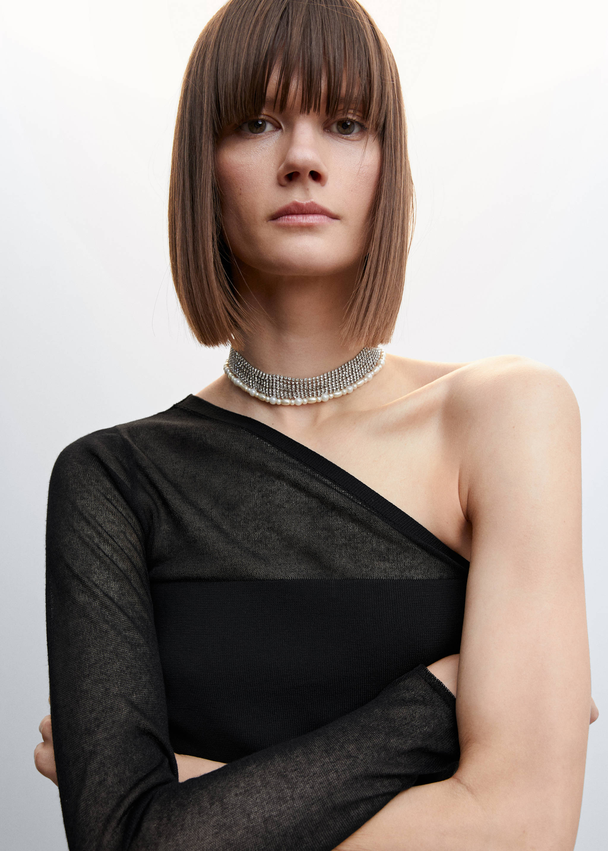 Asymmetric design top - Details of the article 2