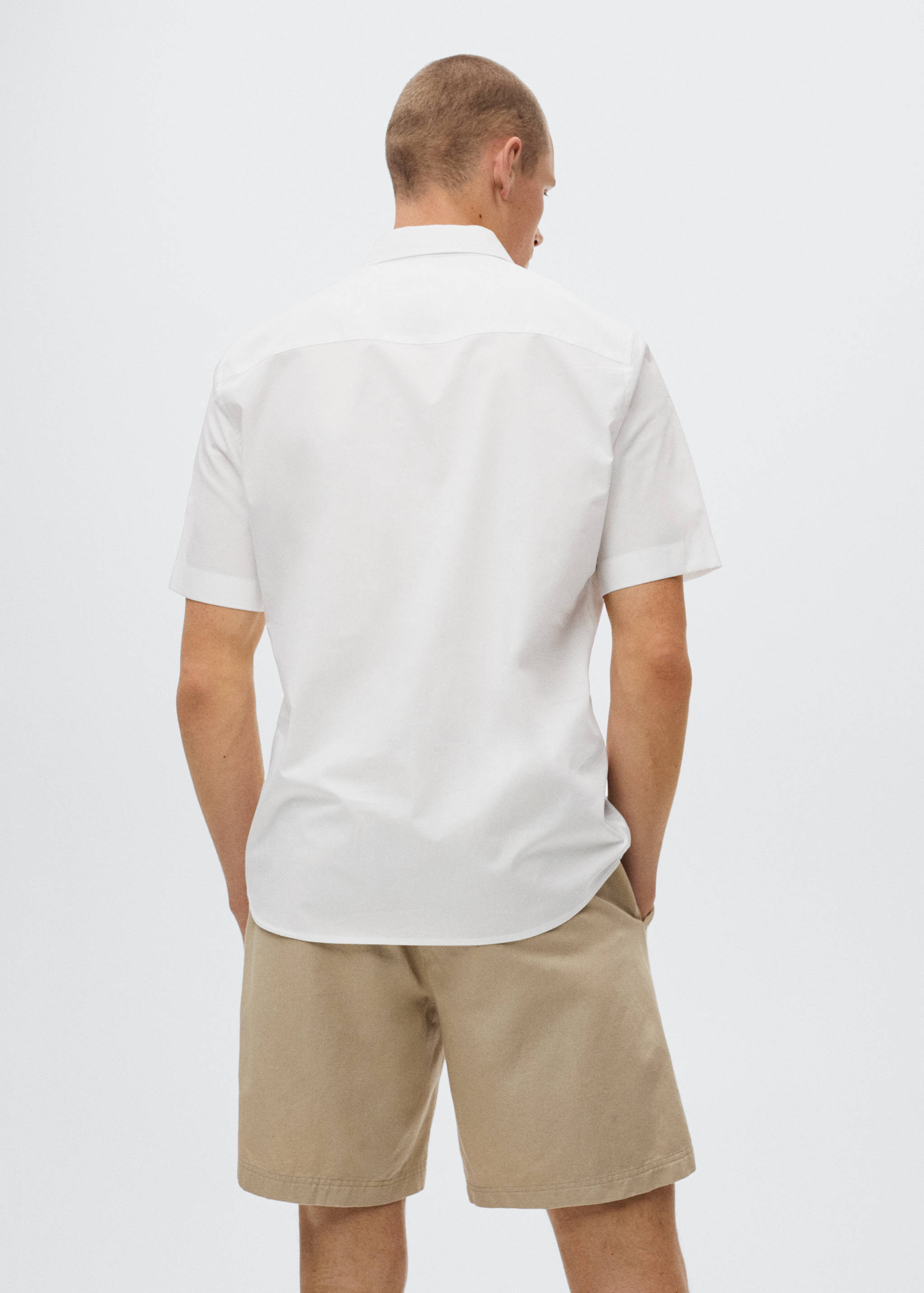 Kurzärmliges Baumwollhemd - Rückseite des Artikels