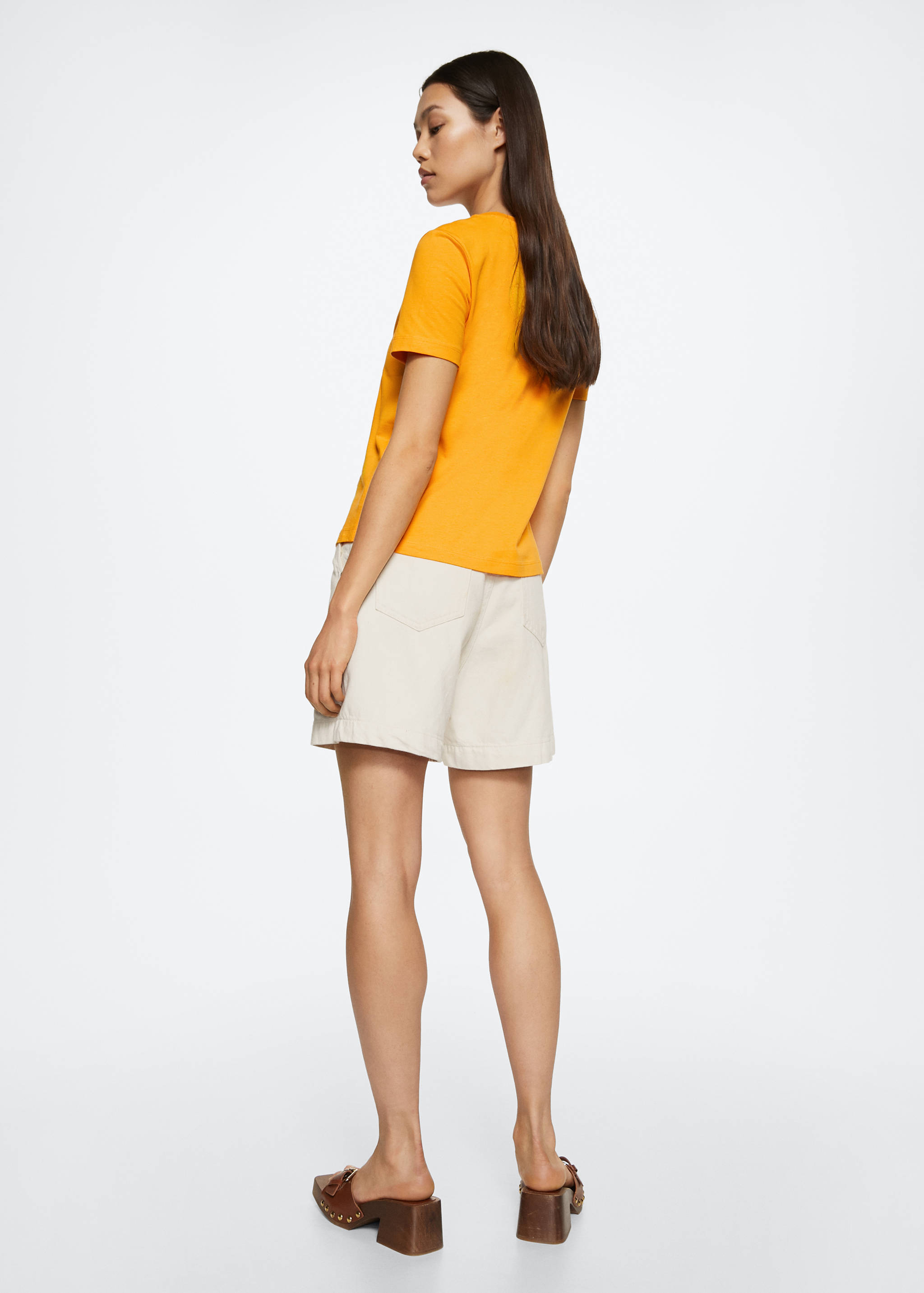 100% cotton t-shirt - Reverse of the article