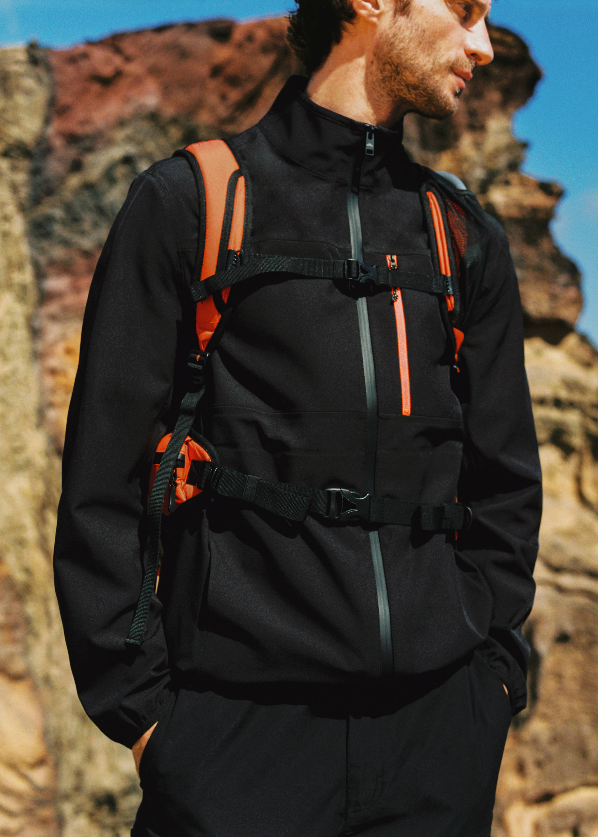 Chaqueta cortavientos impermeable - Detalle del artículo 5