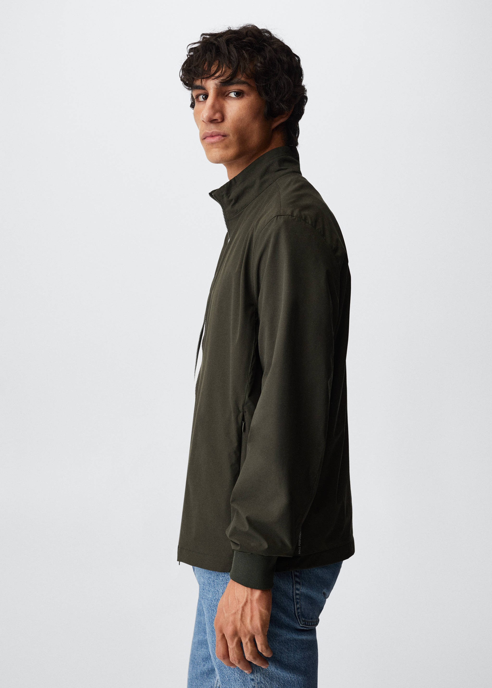Waterproof bomber jacket - Details of the article 2