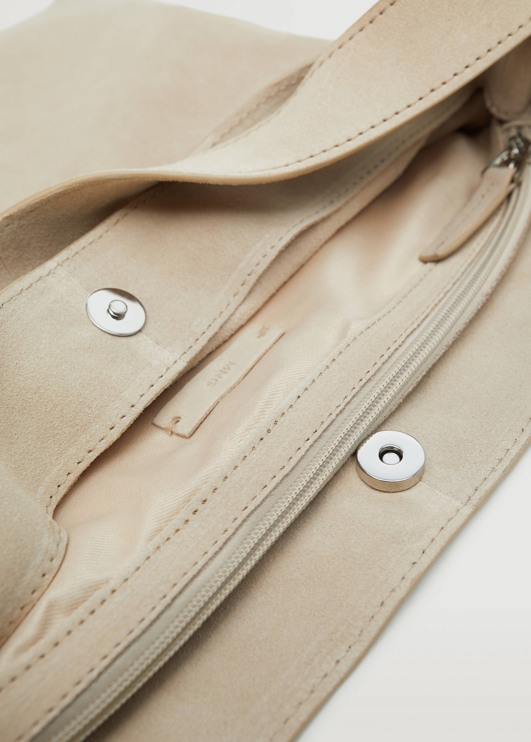 Leather bucket bag - Details of the article 2
