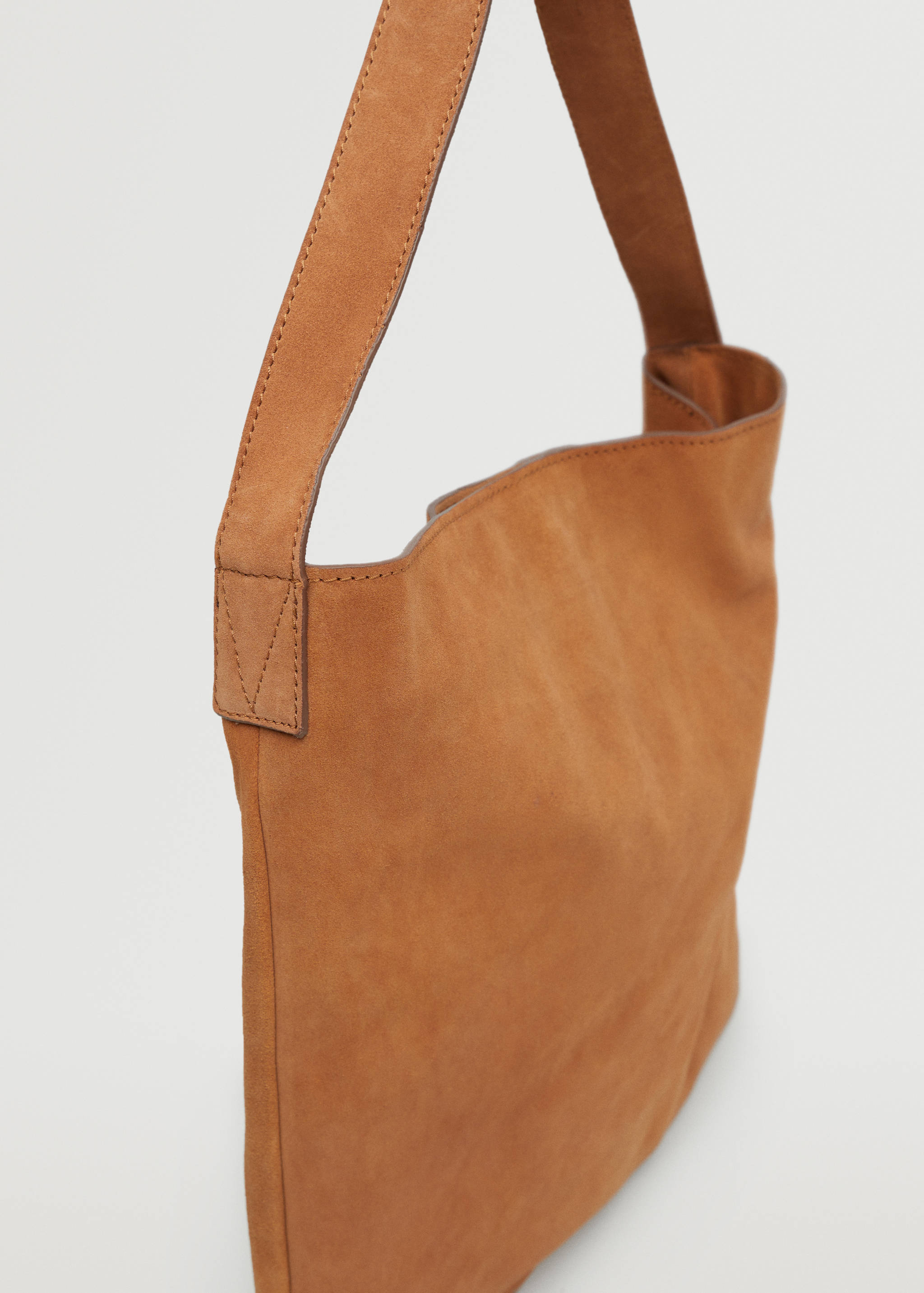 Leather bucket bag - Details of the article 3