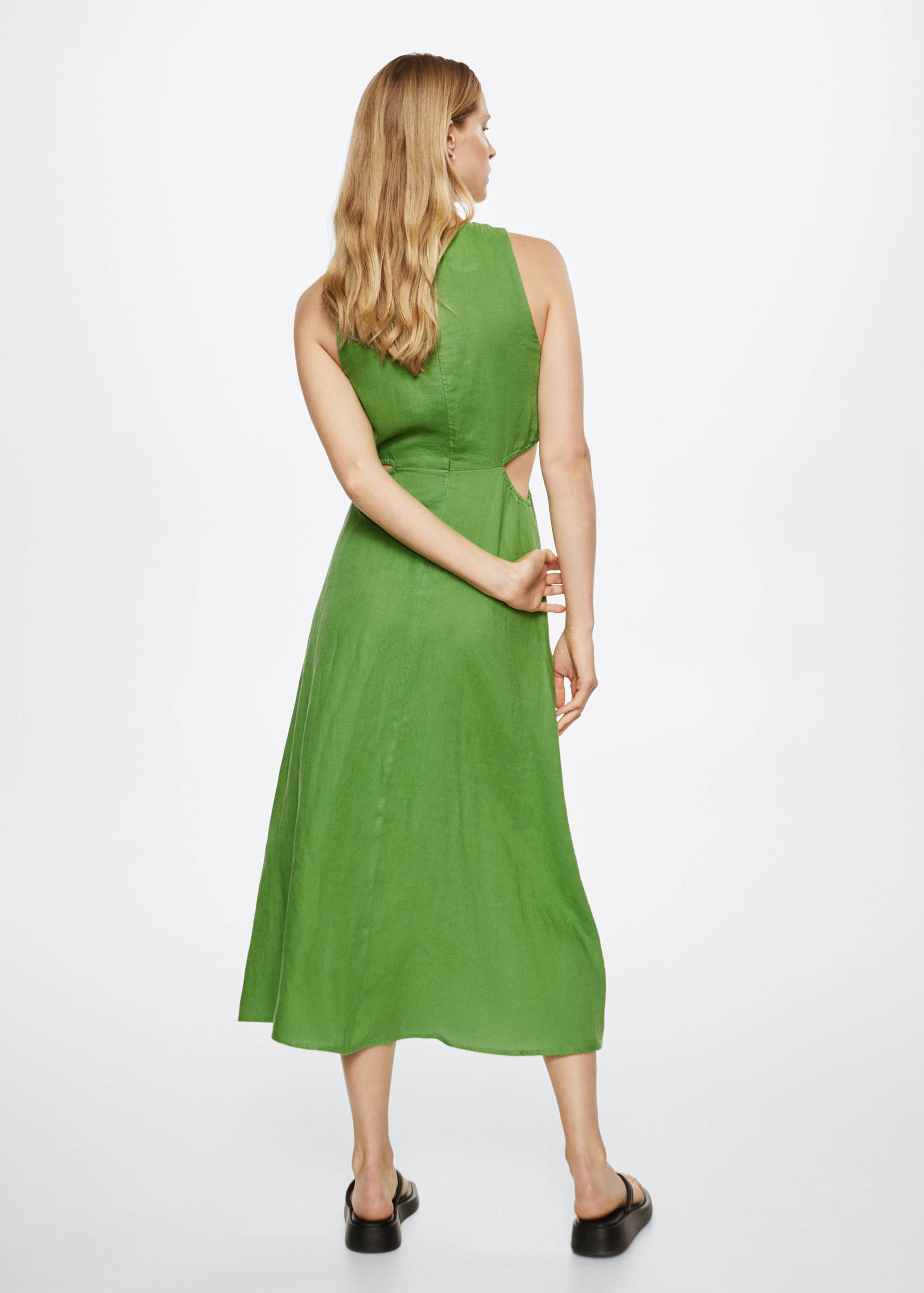 100% linen dress - Reverse of the article