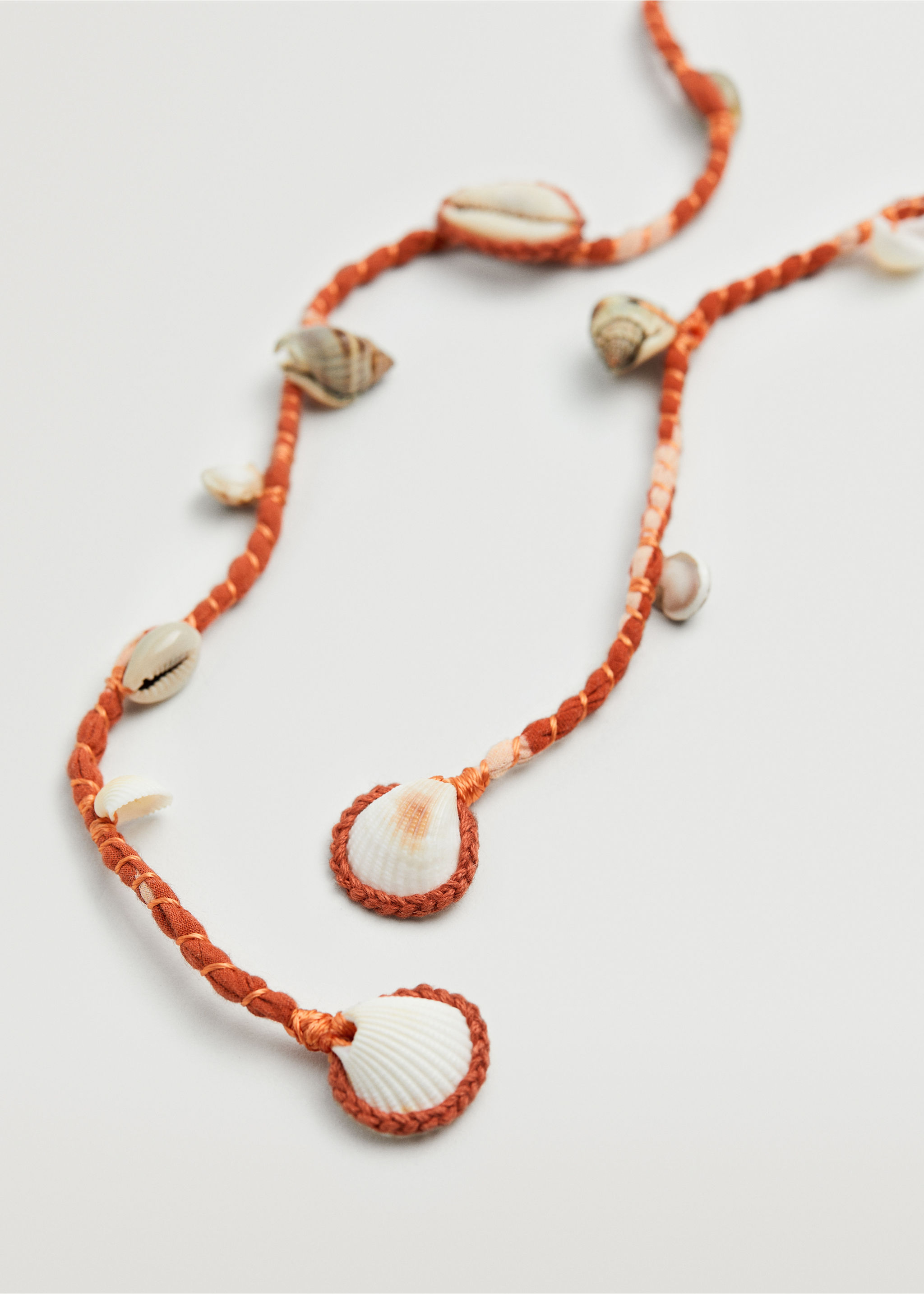 Shells necklace - Medium plane