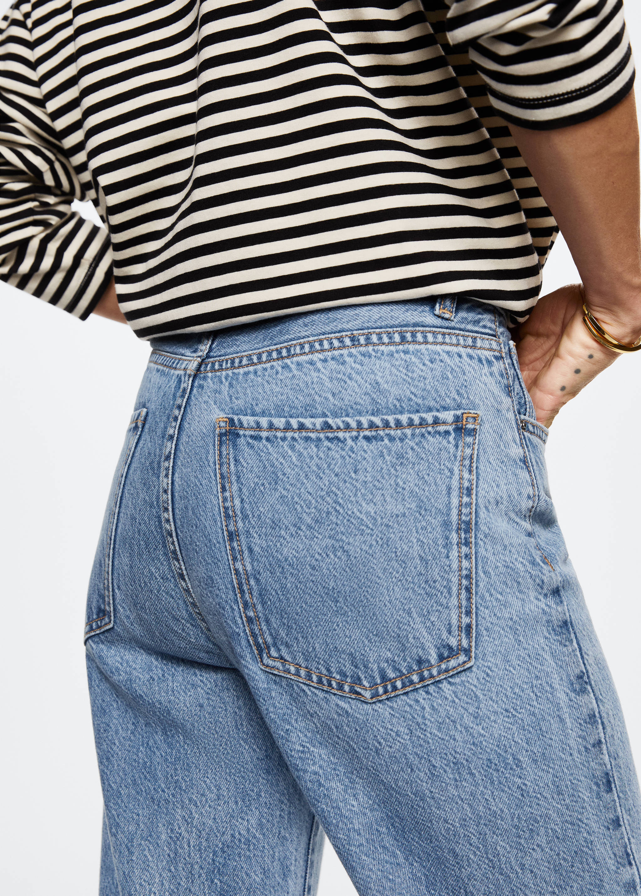High-waisted wideleg jeans - Details of the article 2