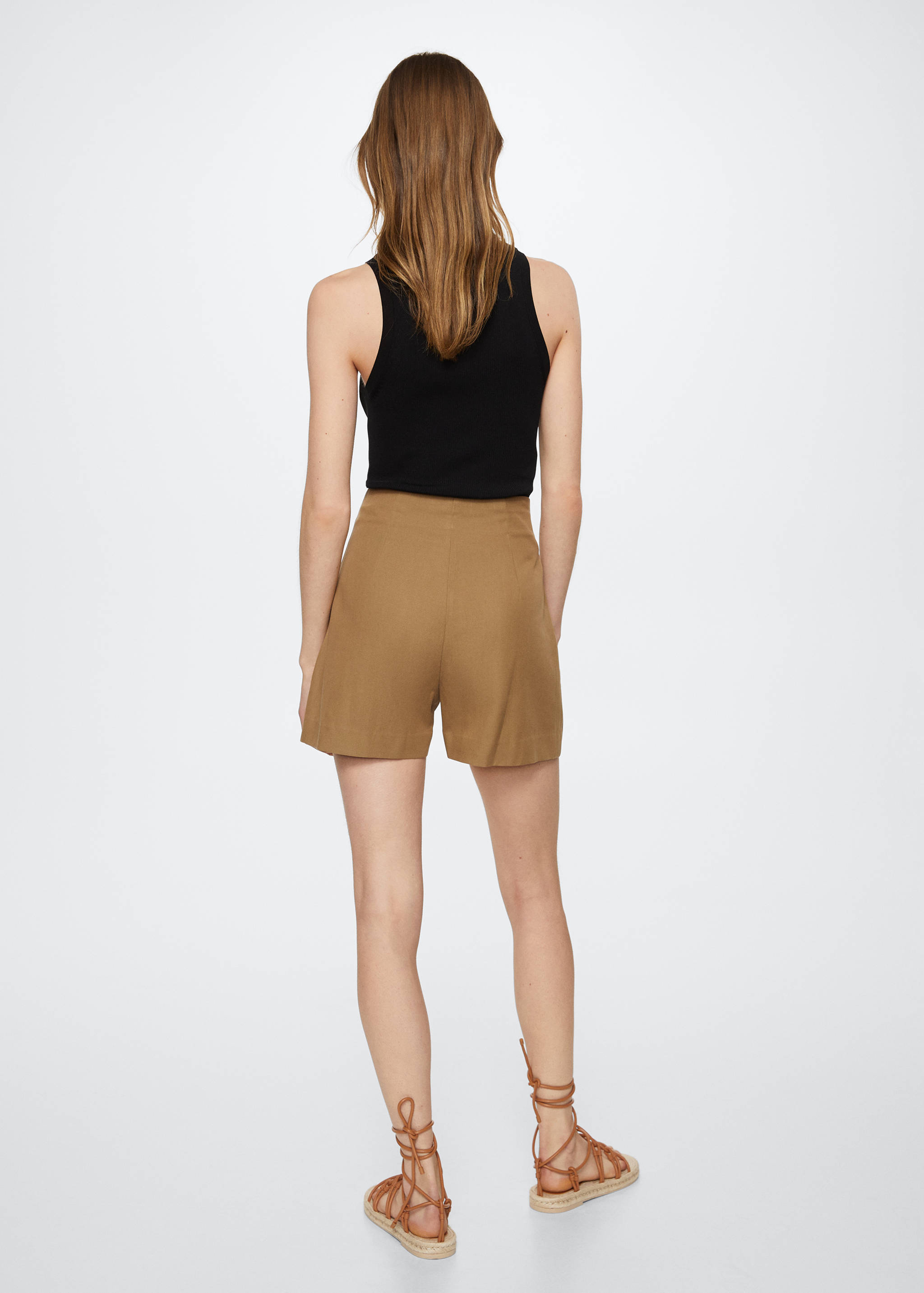 Slouchy pleated shorts - Reverse of the article