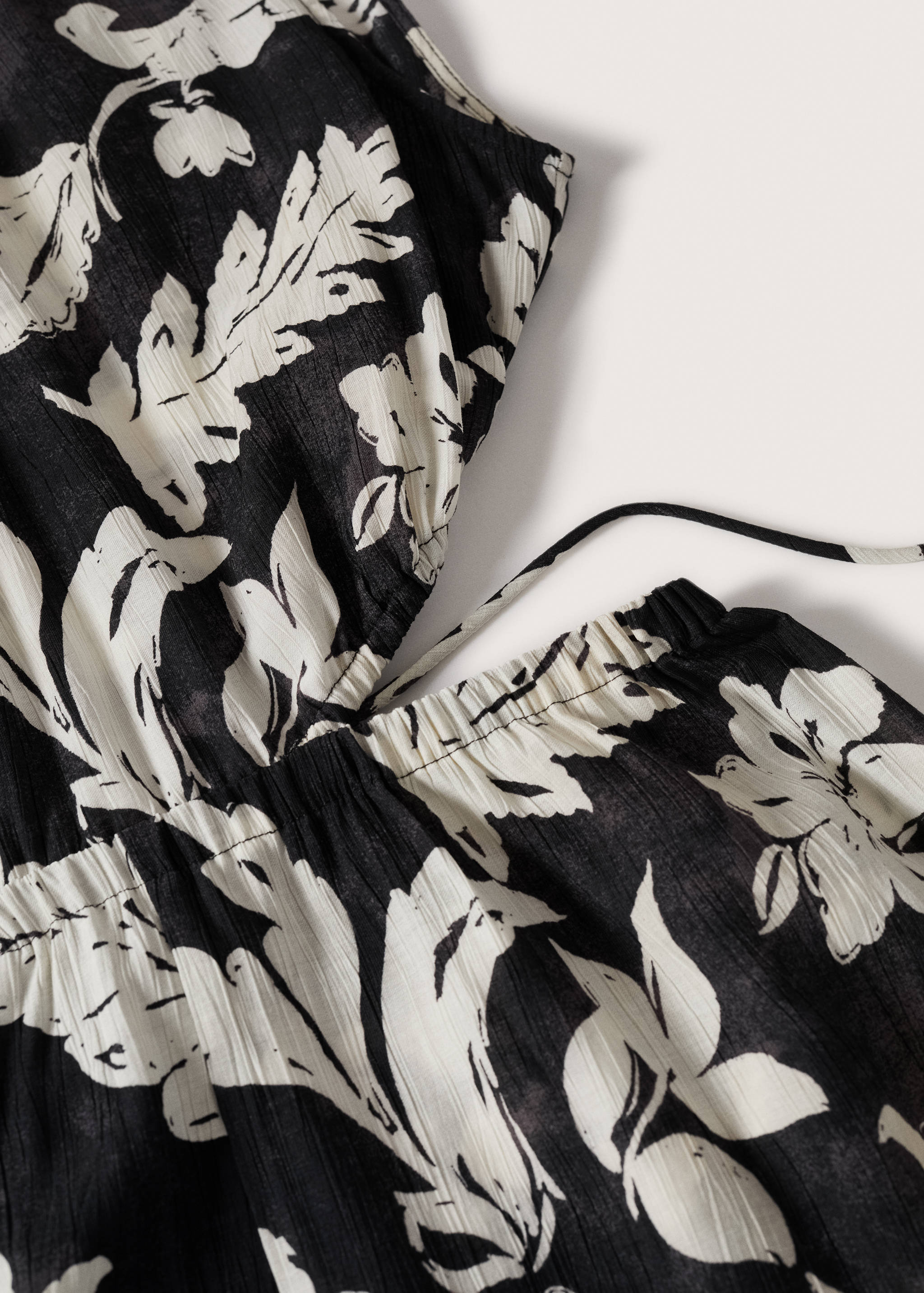 Side slit dress - Details of the article 8