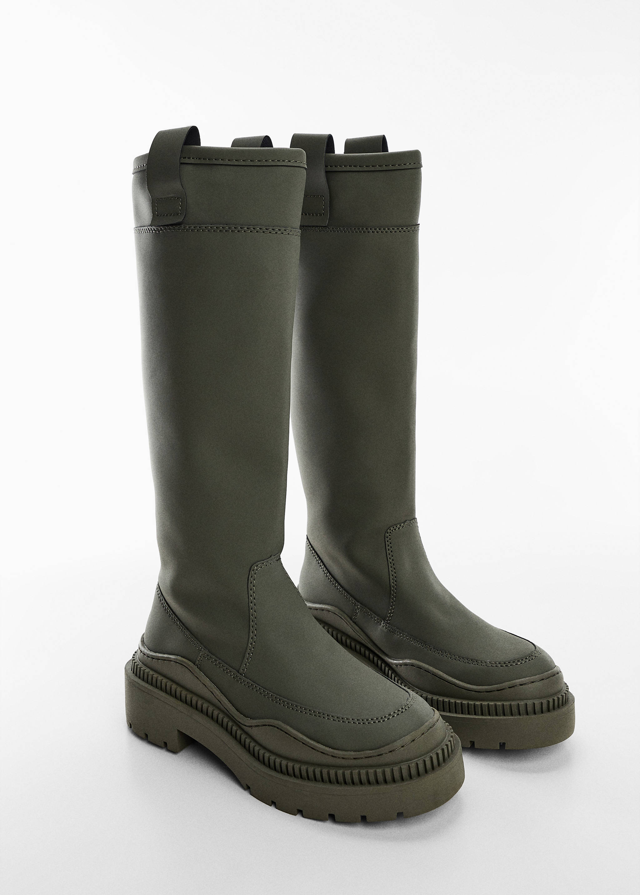 Platform boots with tall leg - Medium plane