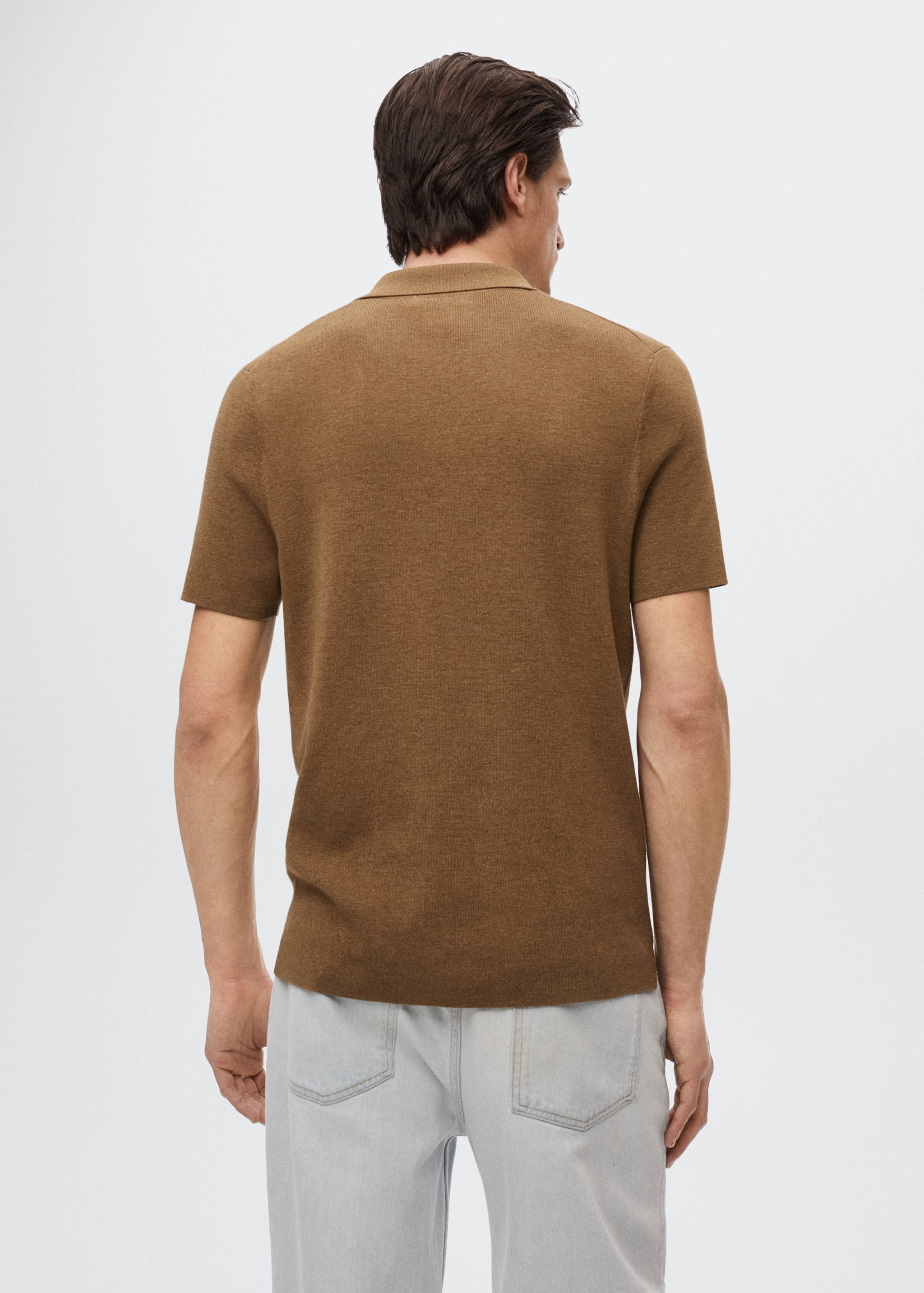 Polo fluido lino - Reverso del artículo