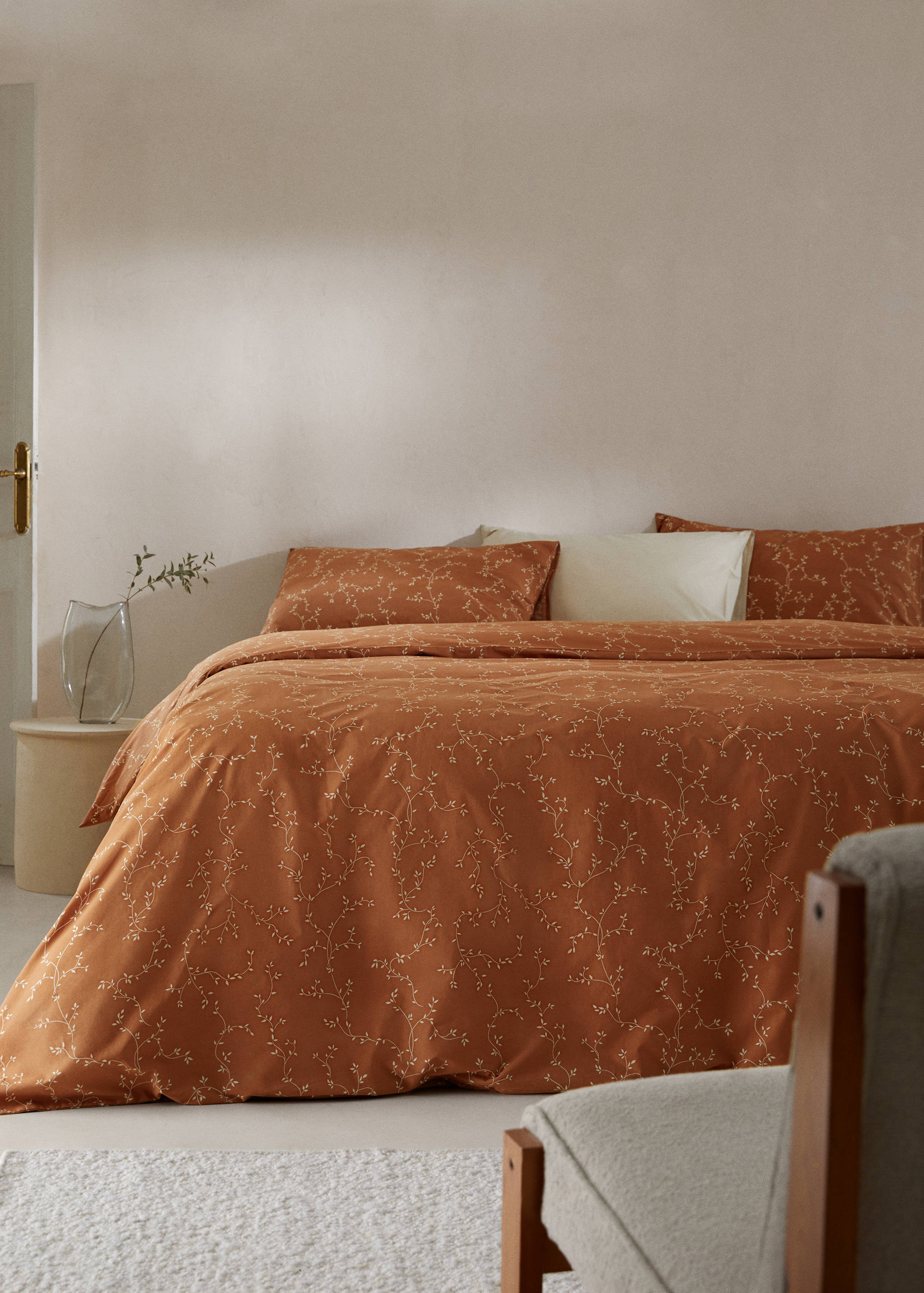 Floral embroidered duvet cover Queen bed - General plane