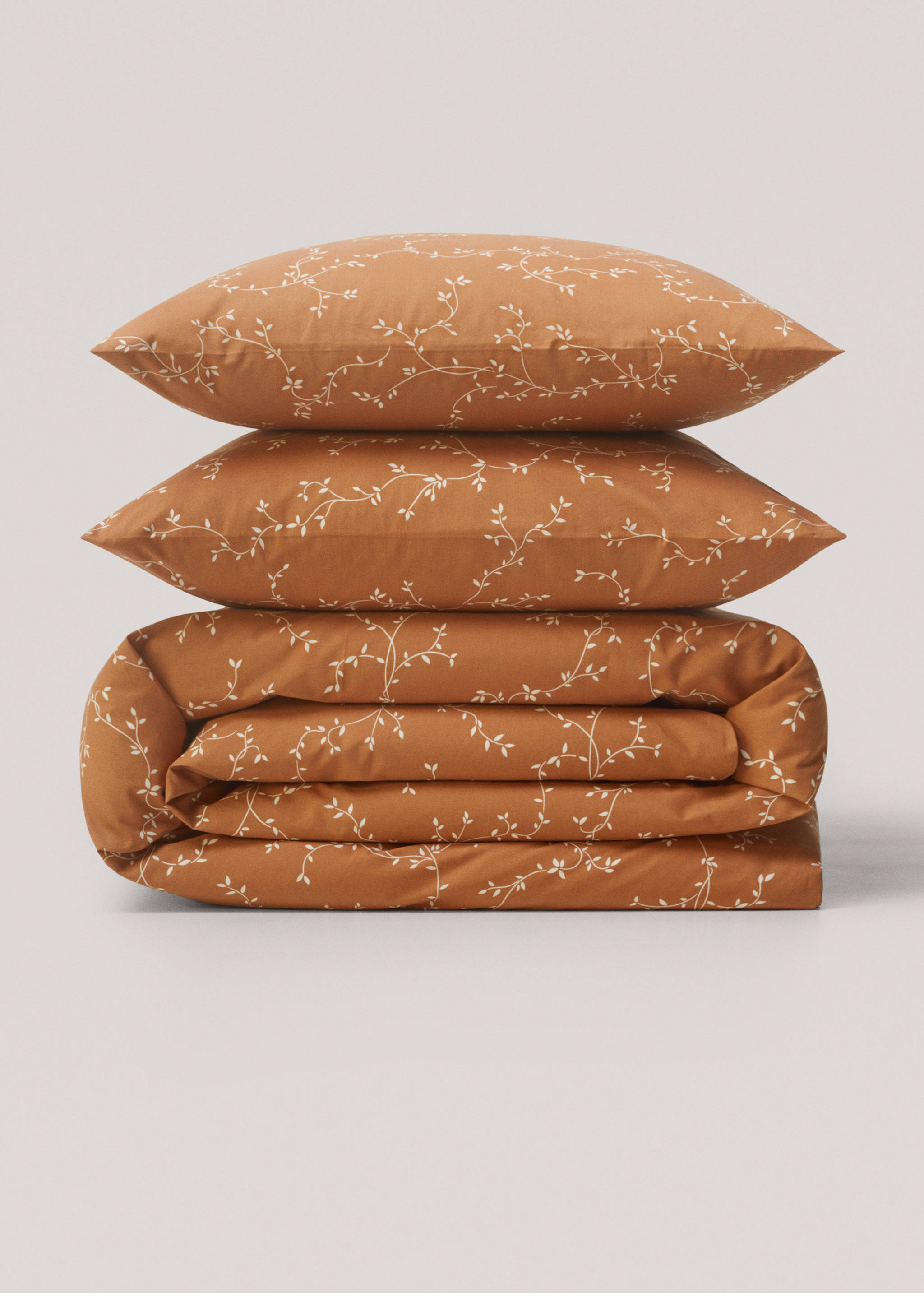 Floral embroidered duvet cover Queen bed - Article without model