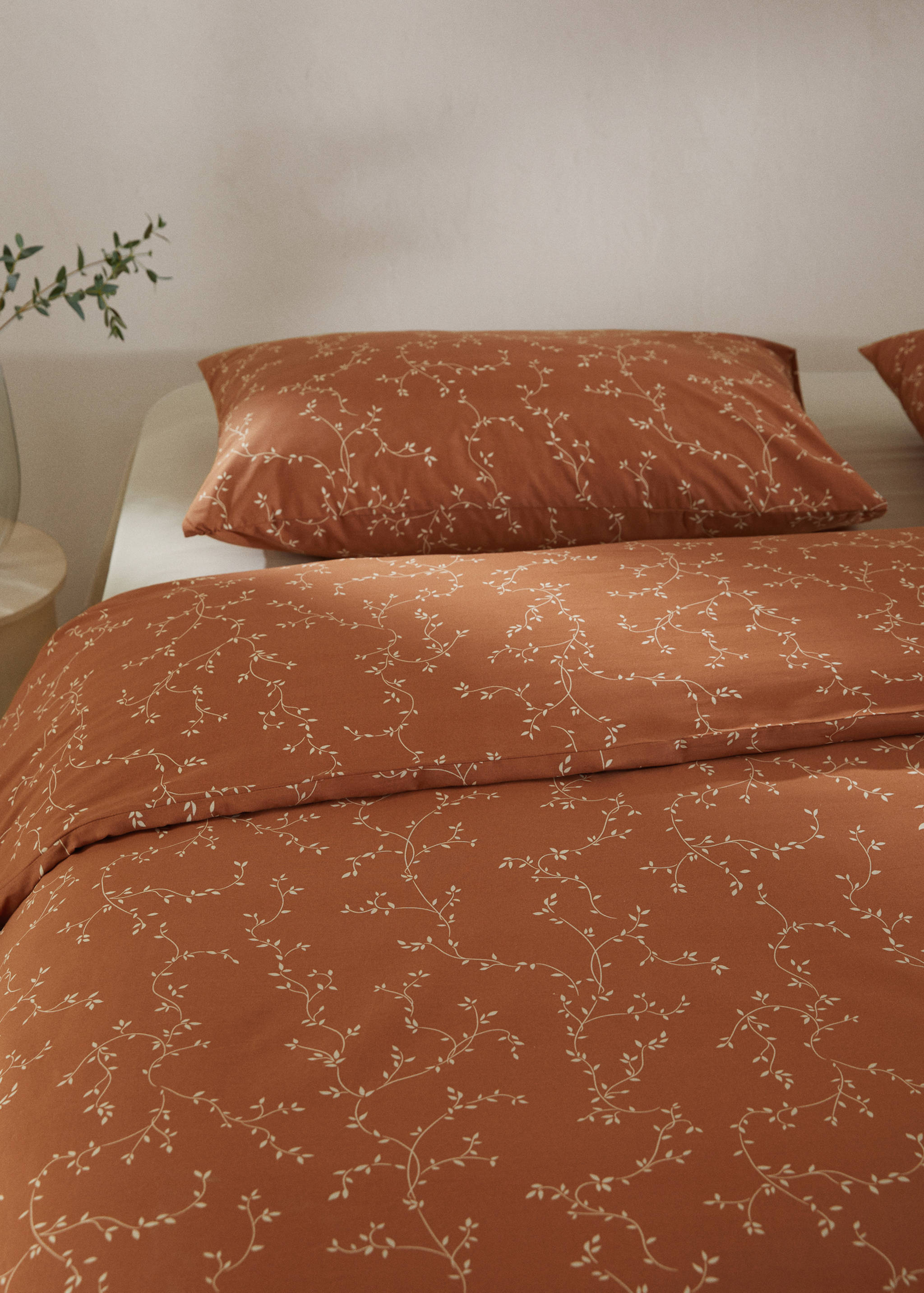 Floral embroidered duvet cover Queen bed - Details of the article 9