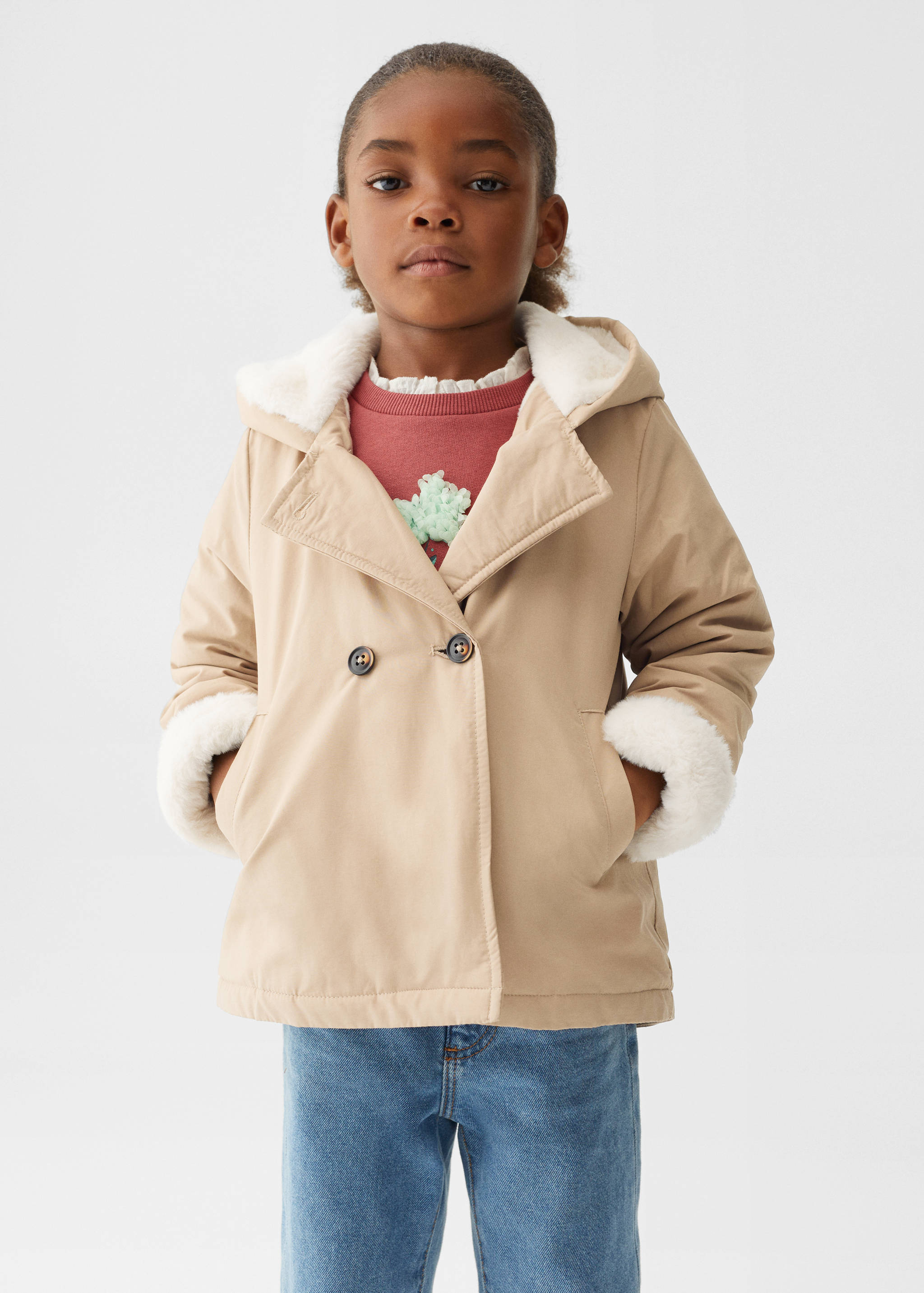 Manteau fourrure synthétique à capuche - Plan moyen