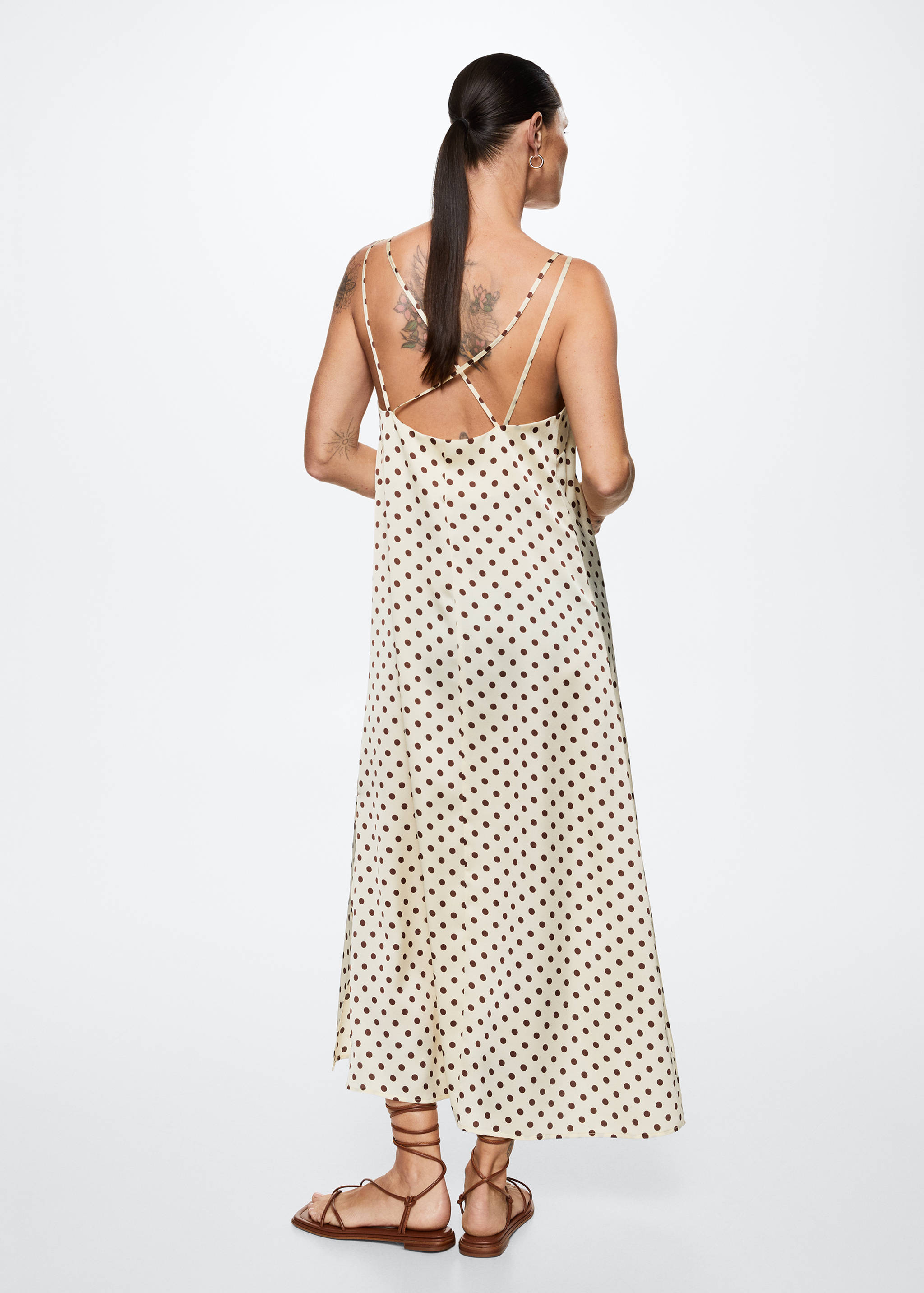 Satiniertes Kleid mit Polka Dots - Rückseite des Artikels