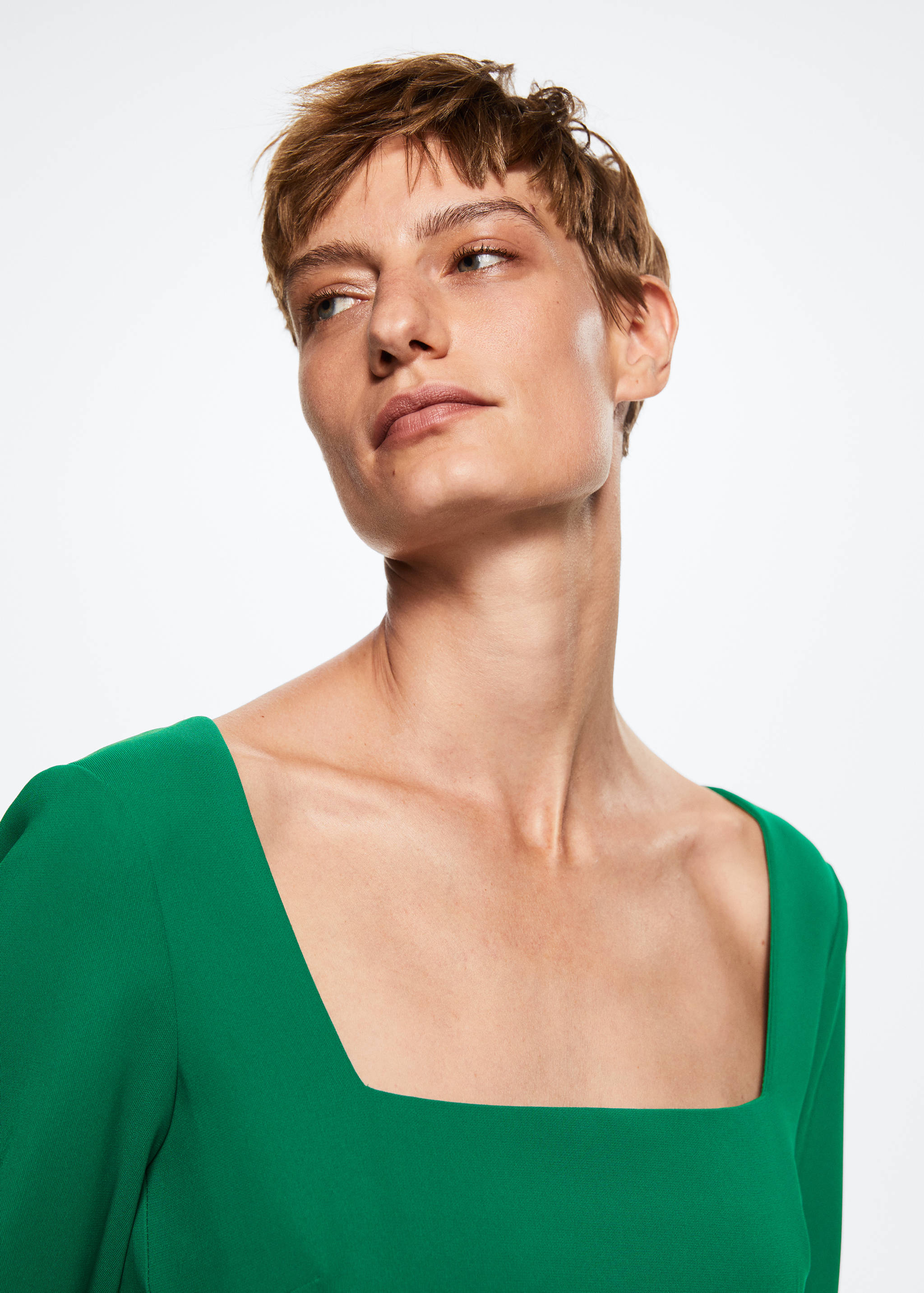 Fitted dress - Details of the article 1