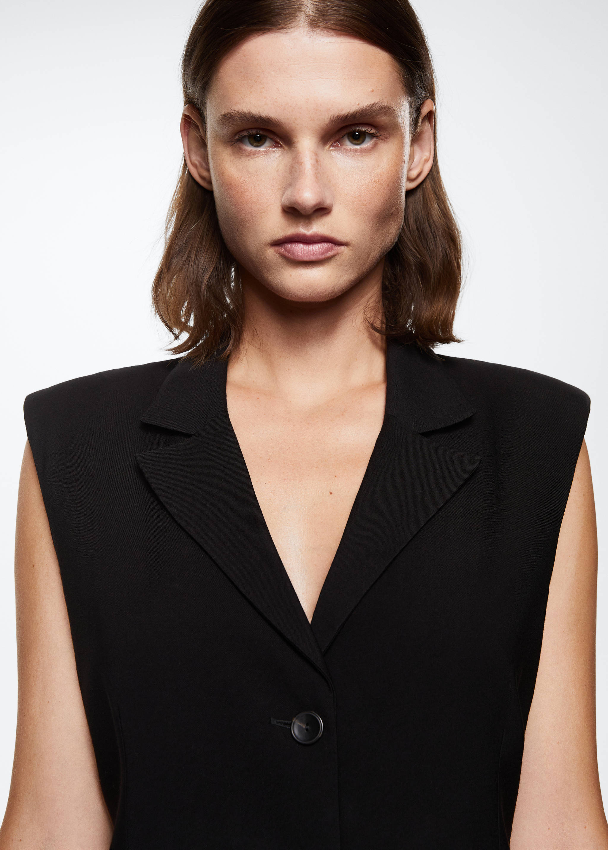 Kleid mit rückseitigem Zierausschnitt - Detail des Artikels 1