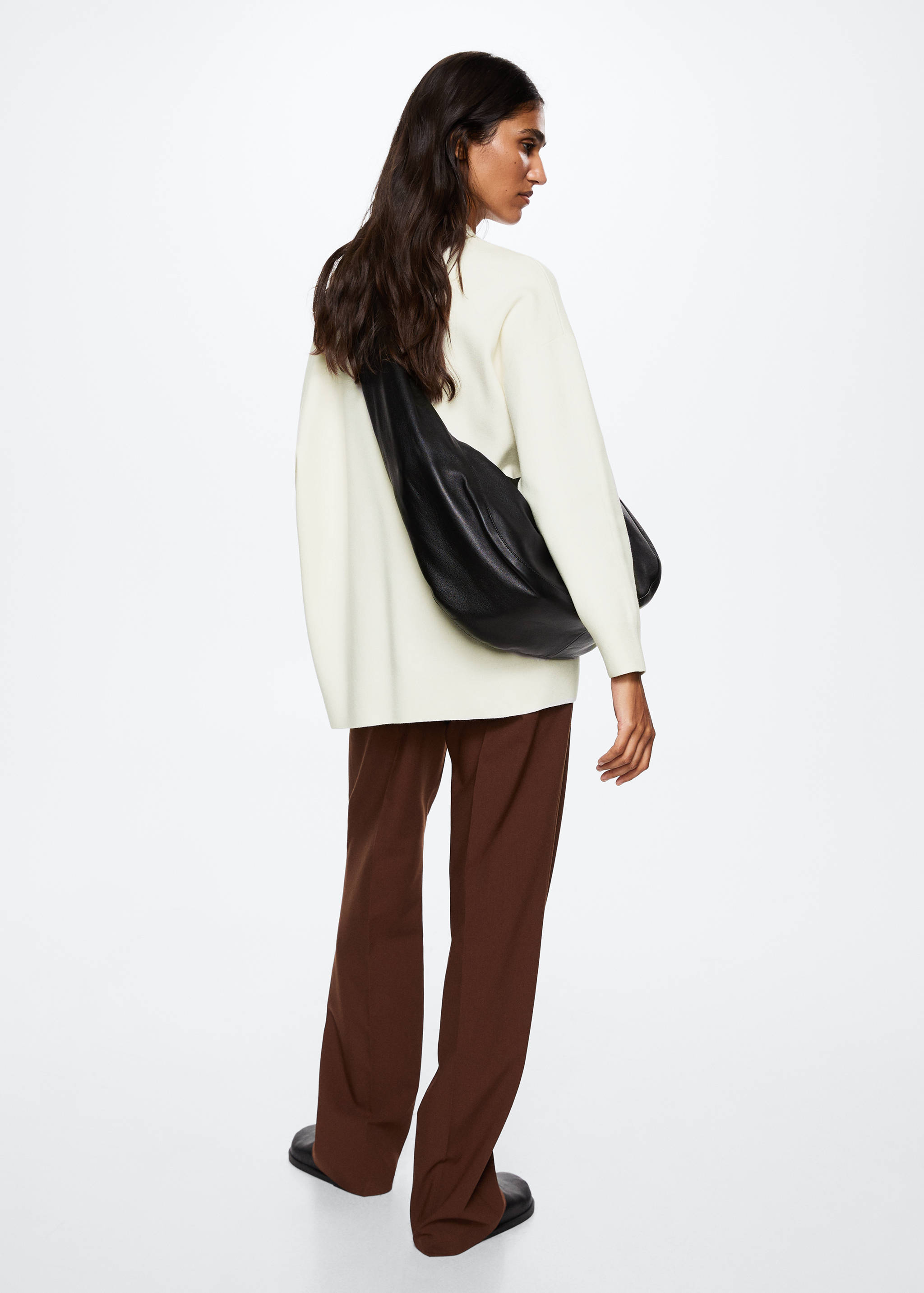 Oversize knit sweater - Reverse of the article