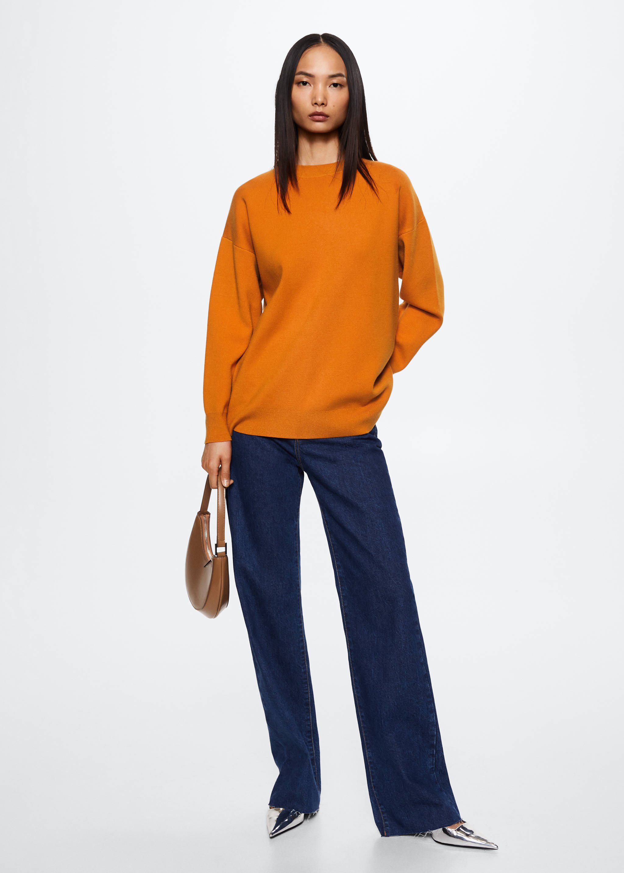 Oversize knit sweater - General plane