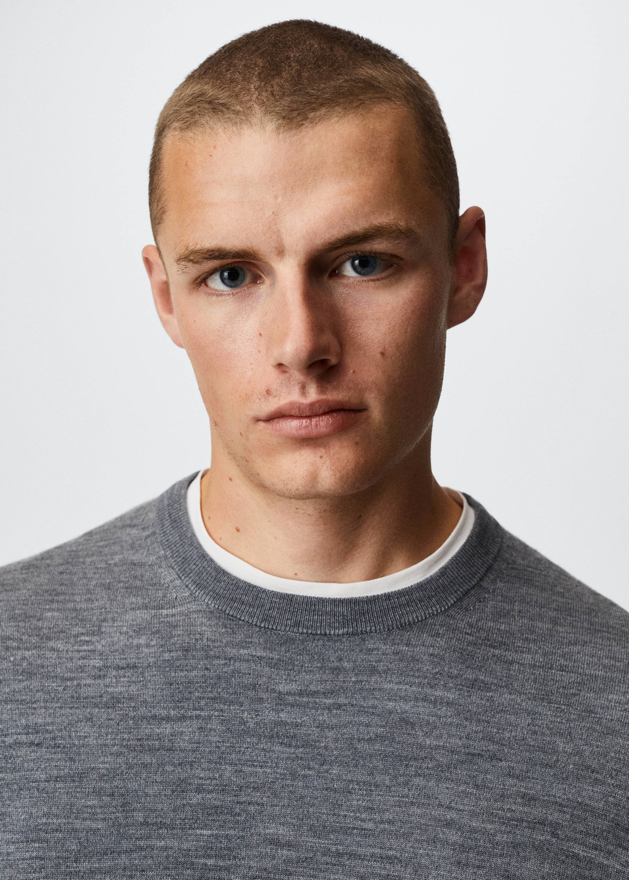 Merino wool washable sweater - Details of the article 1