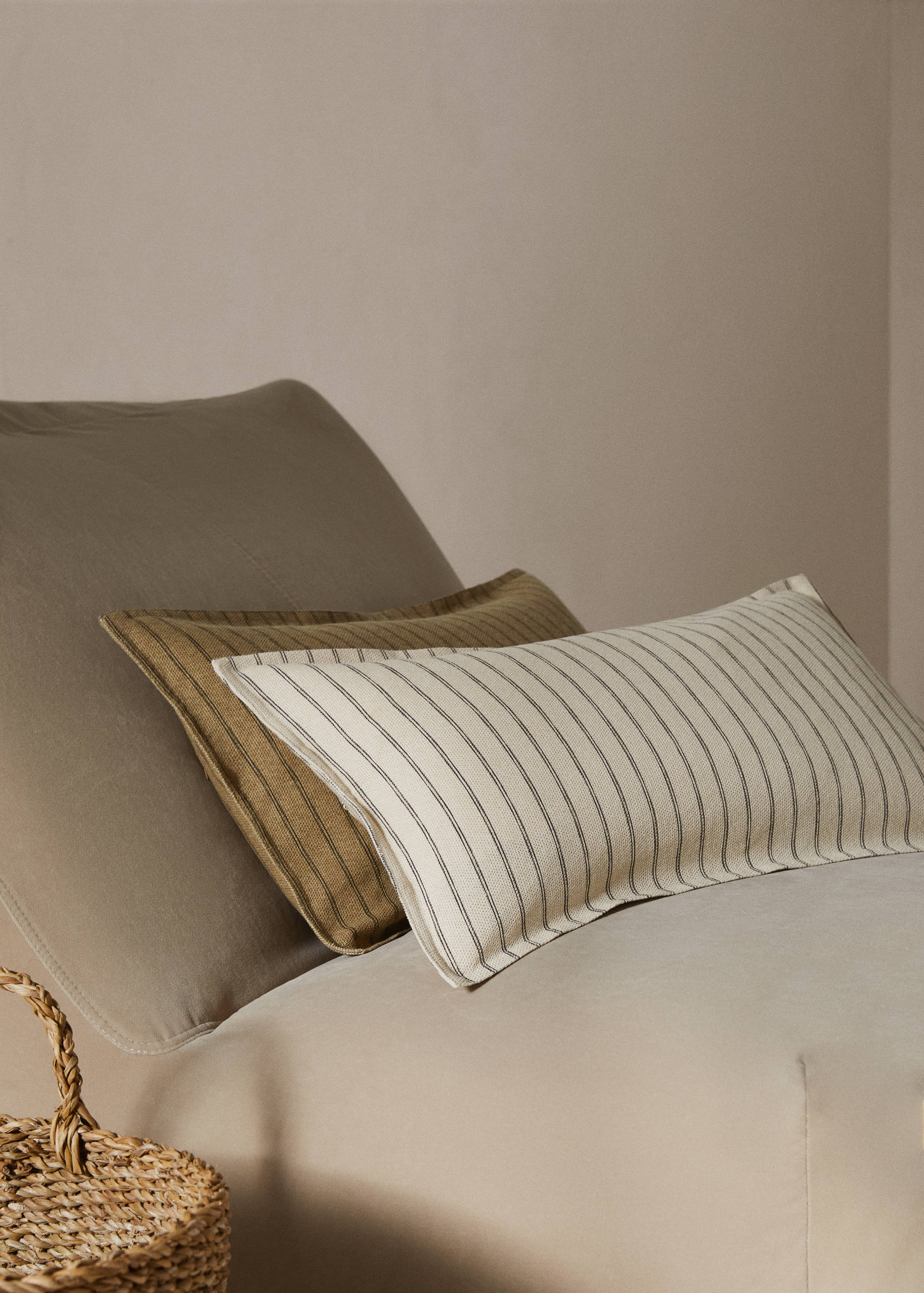 100% cotton cushion cover 30x50cm - General plane