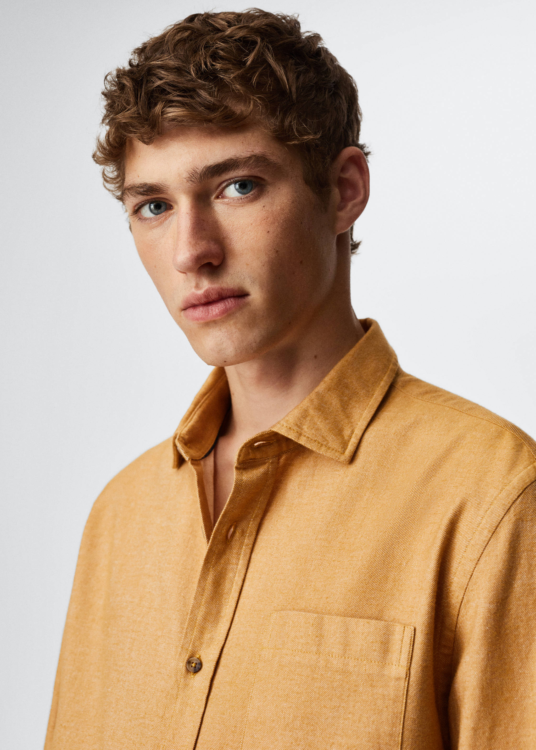 Chest-pocket cotton shirt - Details of the article 1