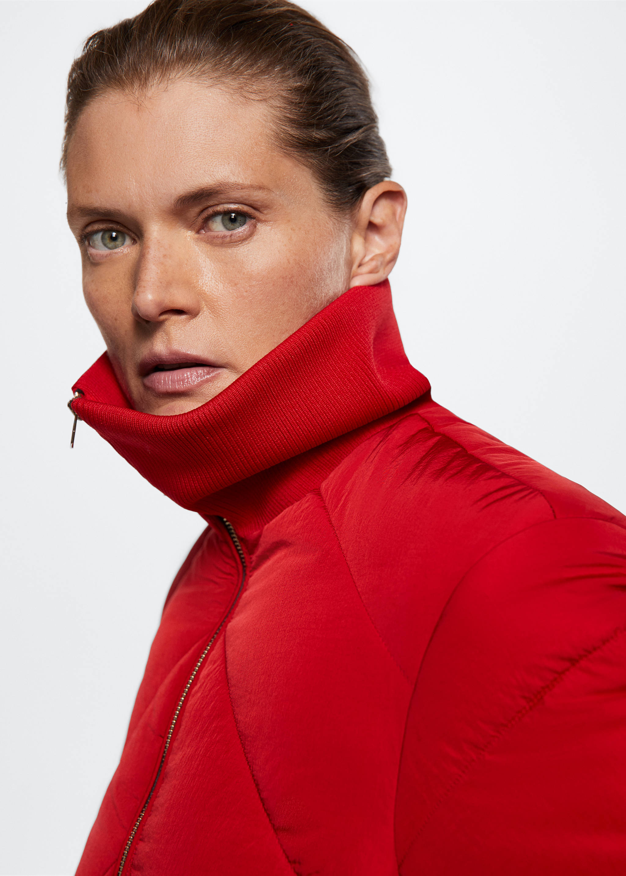 Short quilted anorak - Details of the article 4