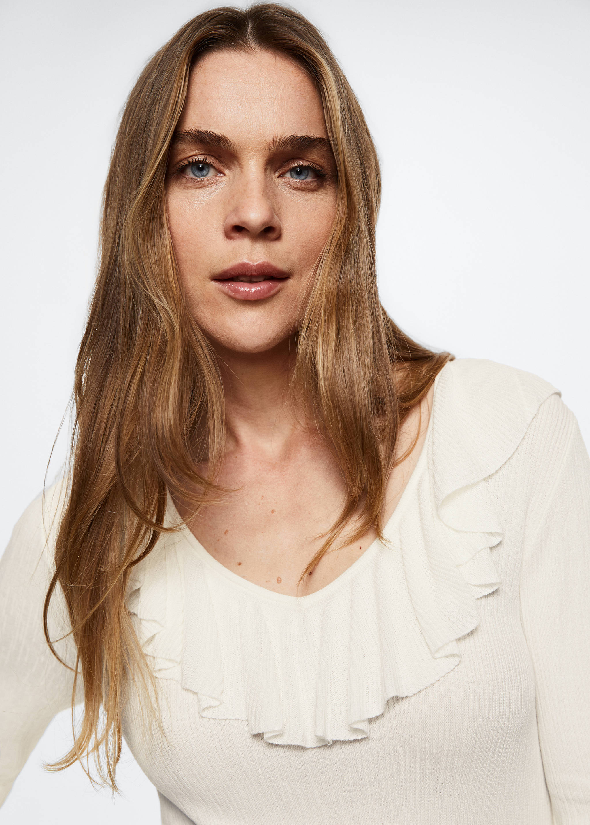 Textured ruffled dress - Details of the article 1