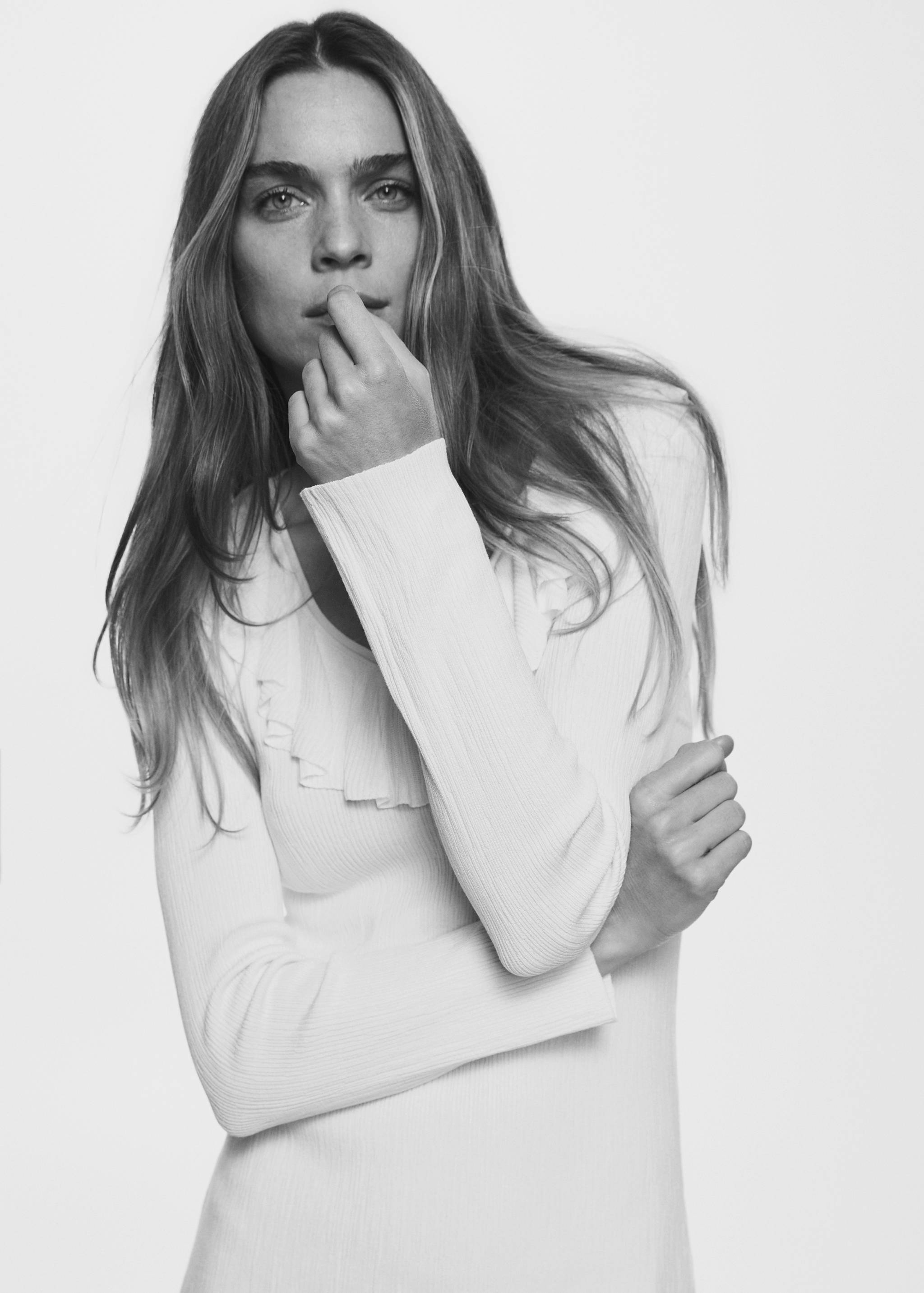 Textured ruffled dress - Details of the article 2