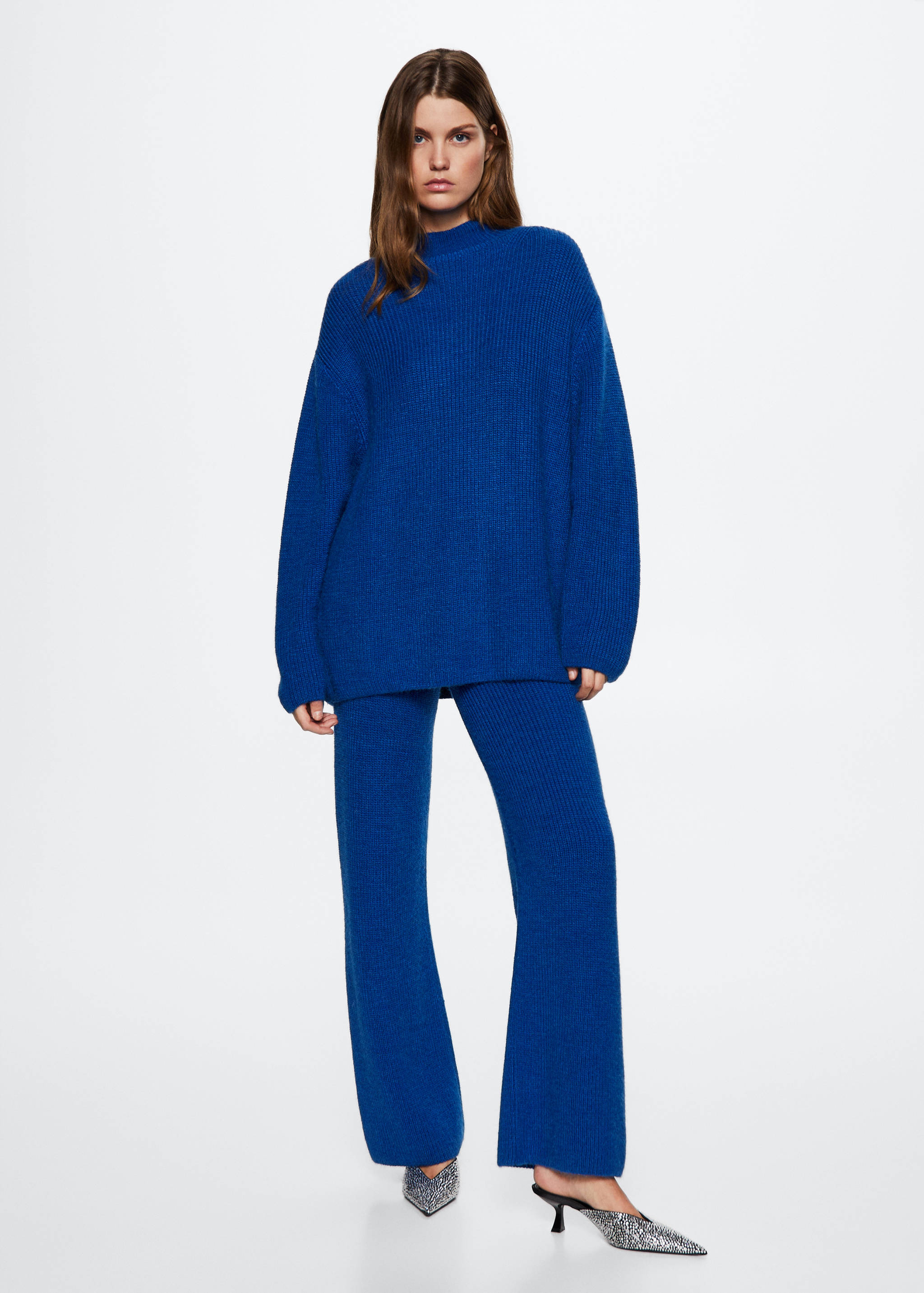 Oversize knit sweater - General plane