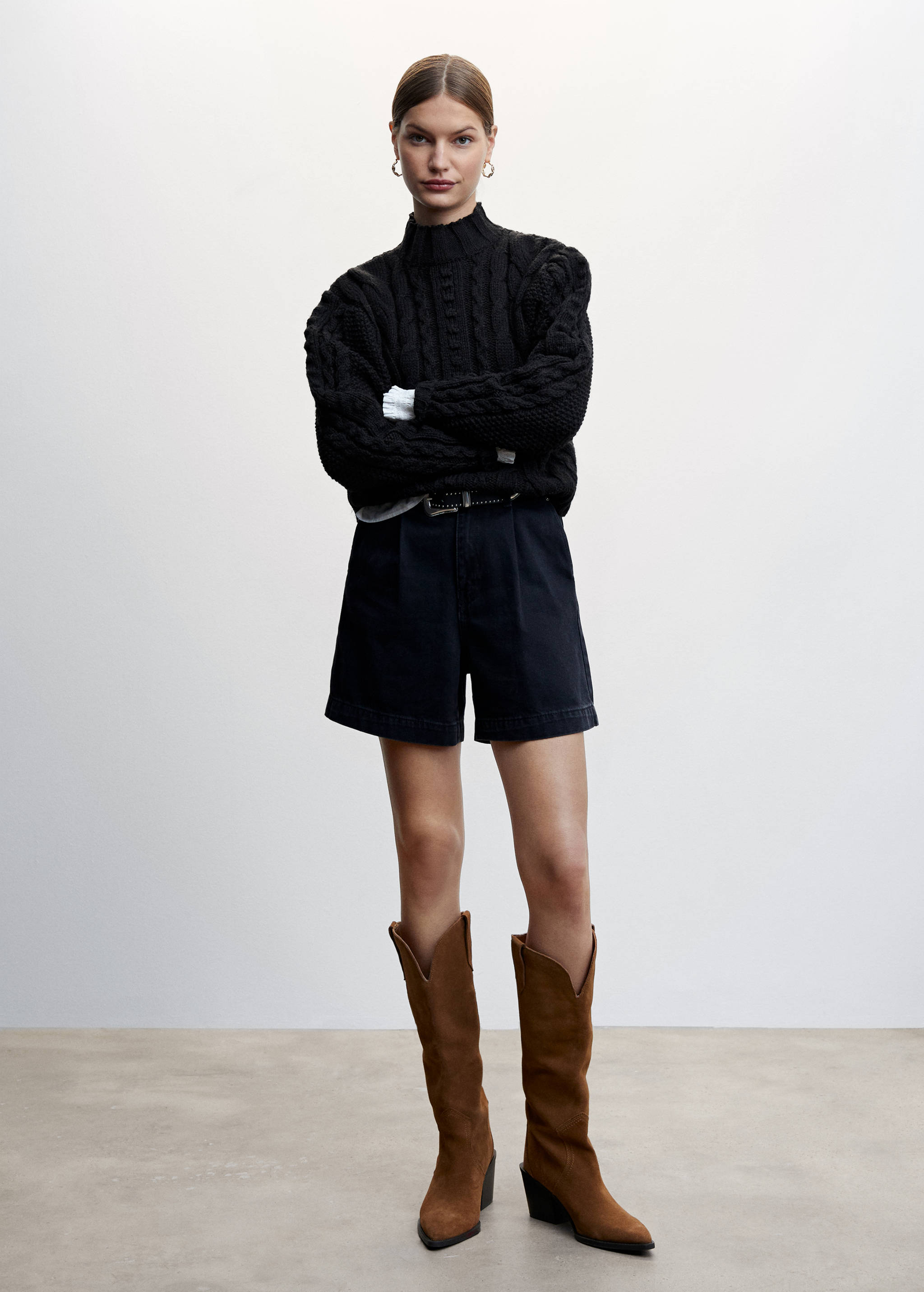Rollkragenpullover mit Zopfmuster - Allgemeine Ansicht