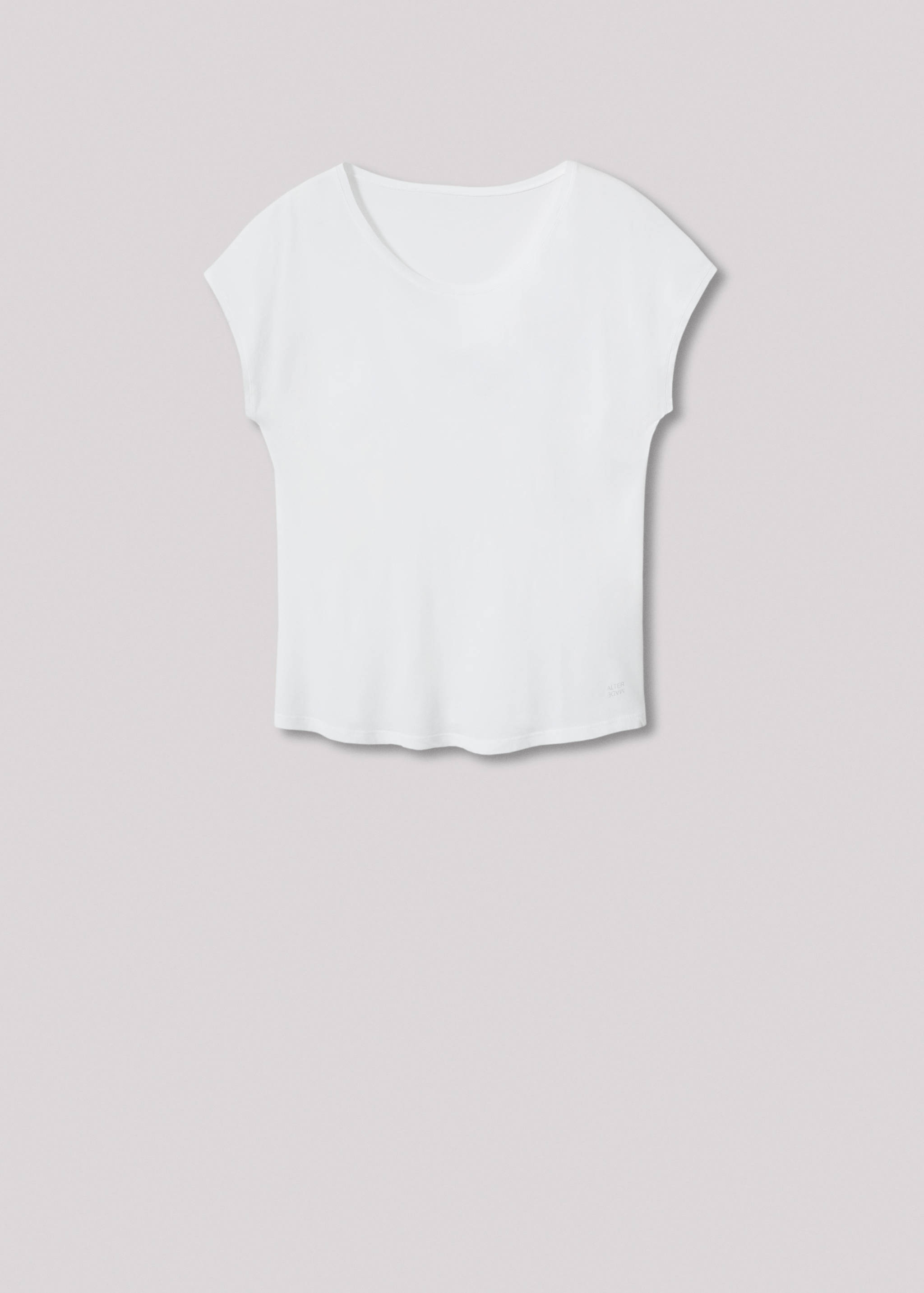  Hecho en España, para esta camiseta hemos elegido un diseño diferente, más relajado y casual gracias a su hombro caído sin mangas. Esta prenda es muy liviana, fluida y cómoda. Un básico de fondo de armario hecho en proximidad y con materiales orgánicos de alta calidad. . - Article without model