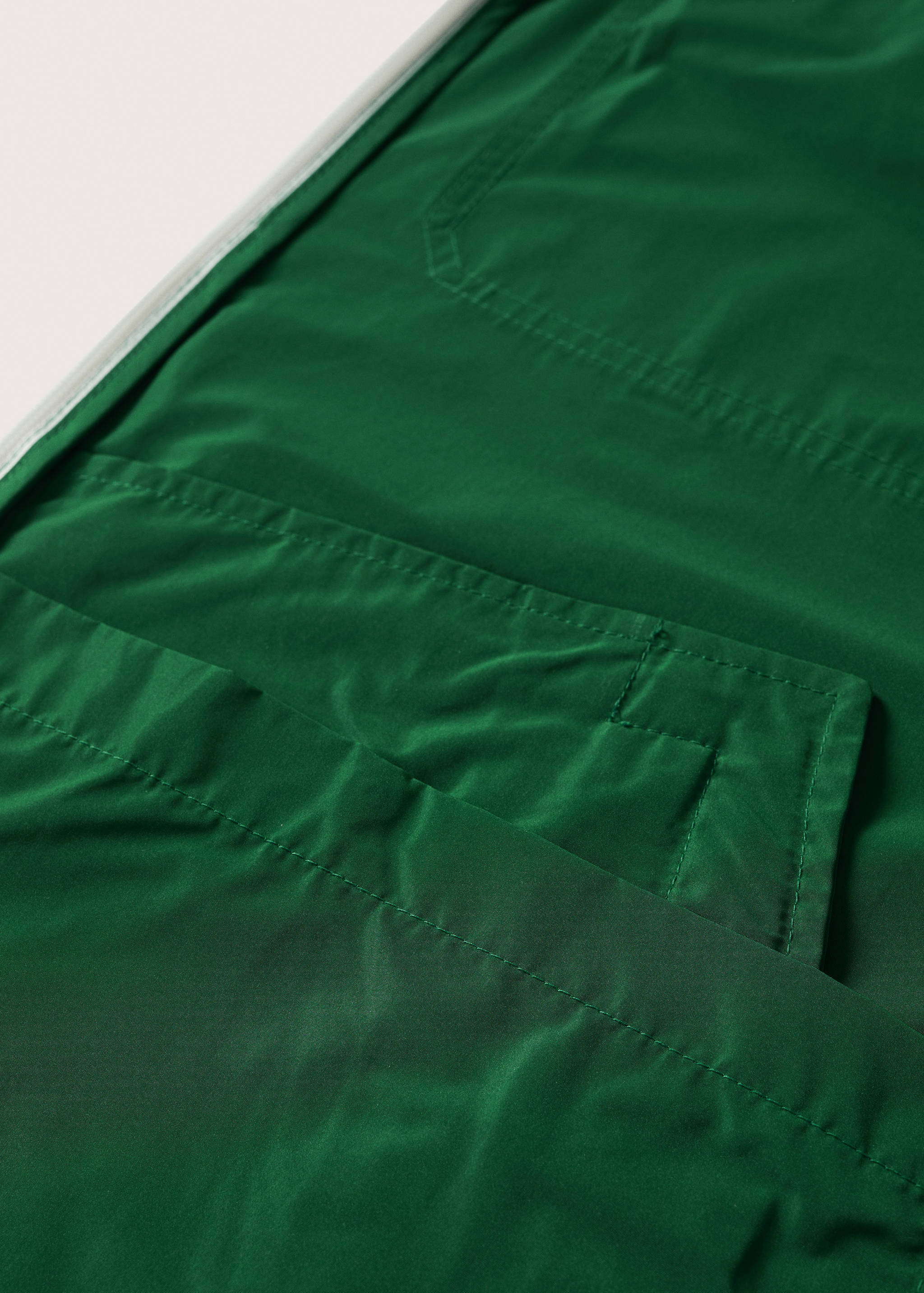 Raincoat hooded jacket - Details of the article 8