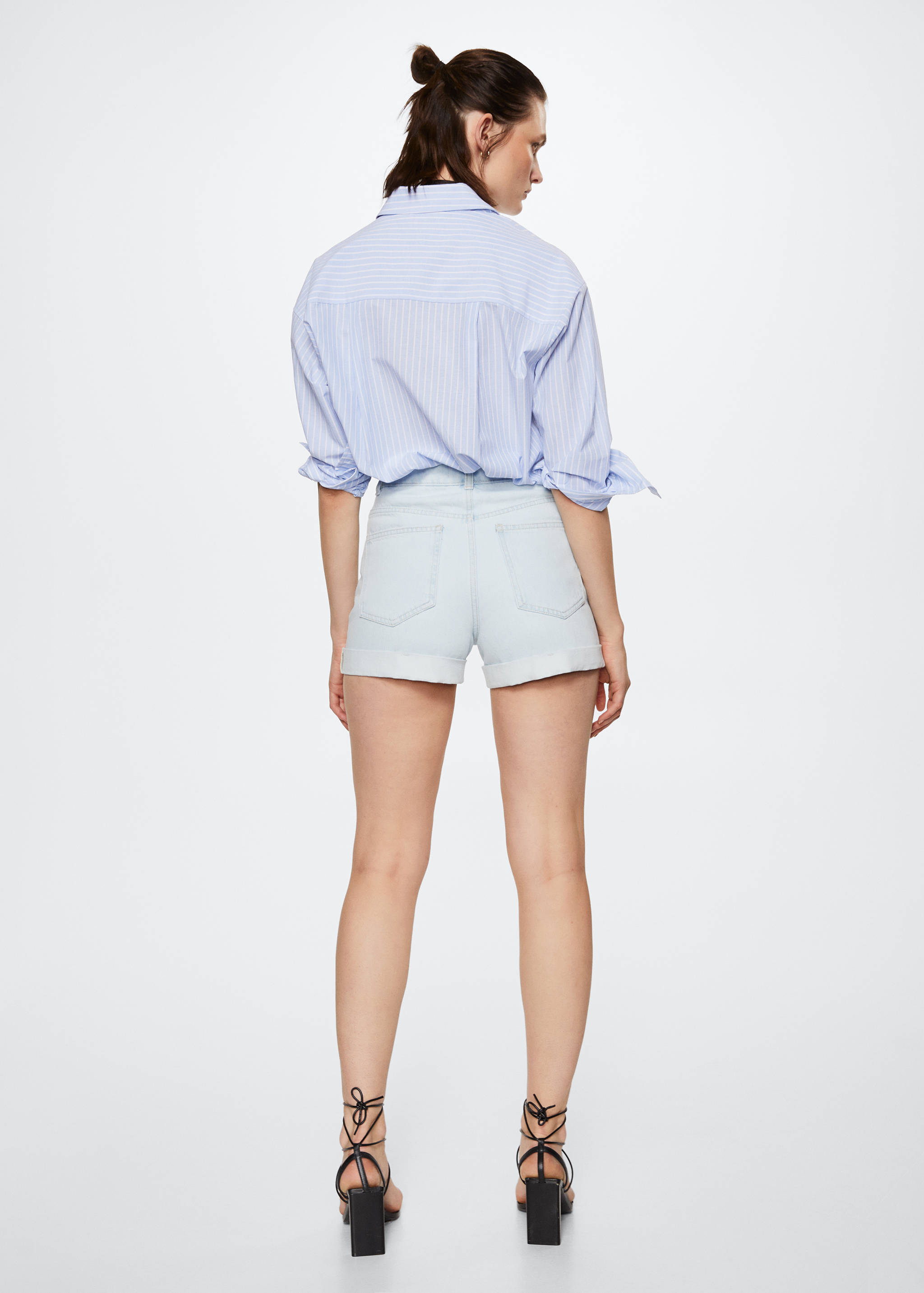 Mom-fit denim shorts - Reverse of the article