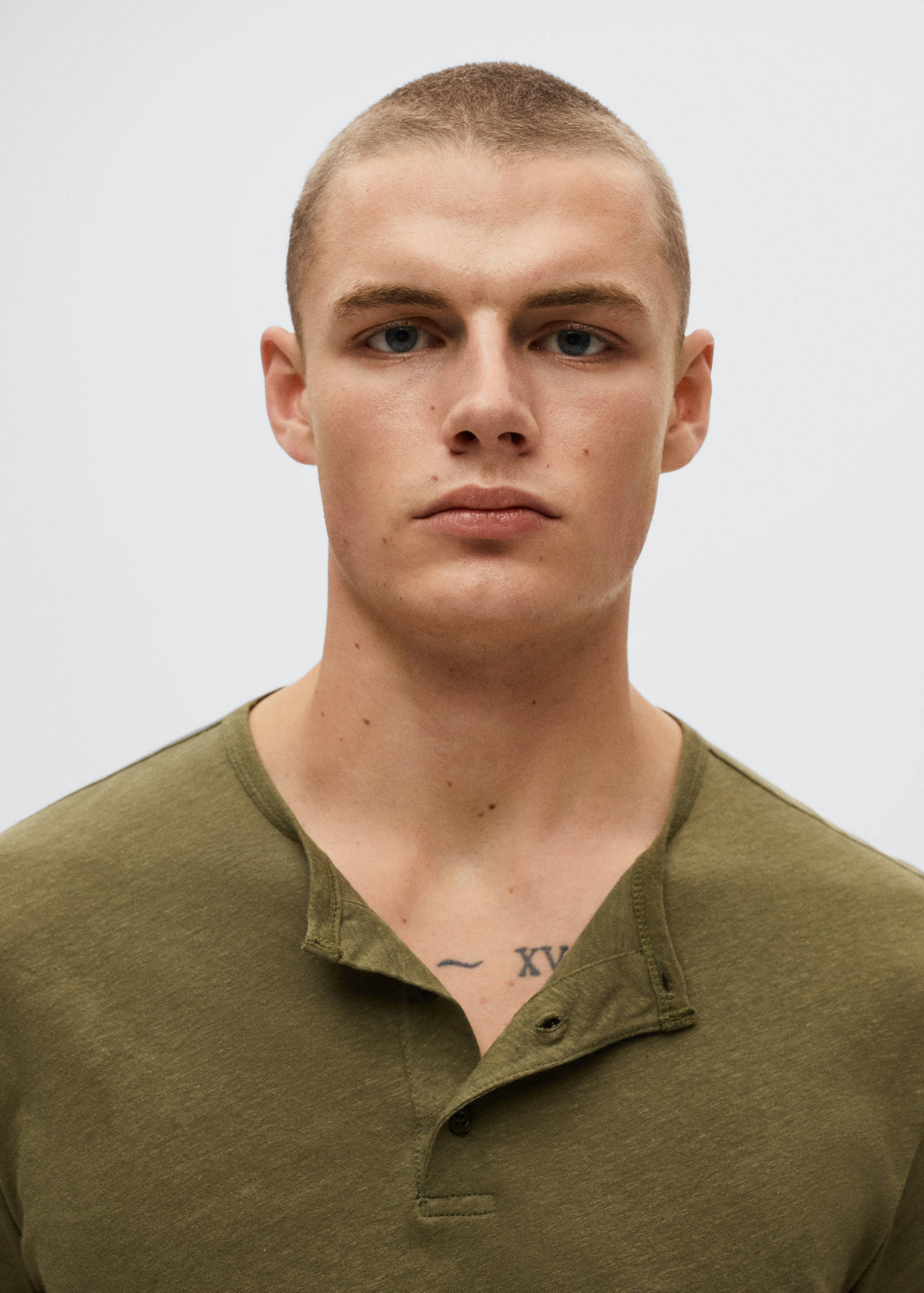 Henley linen-blend T-shirt - Details of the article 1