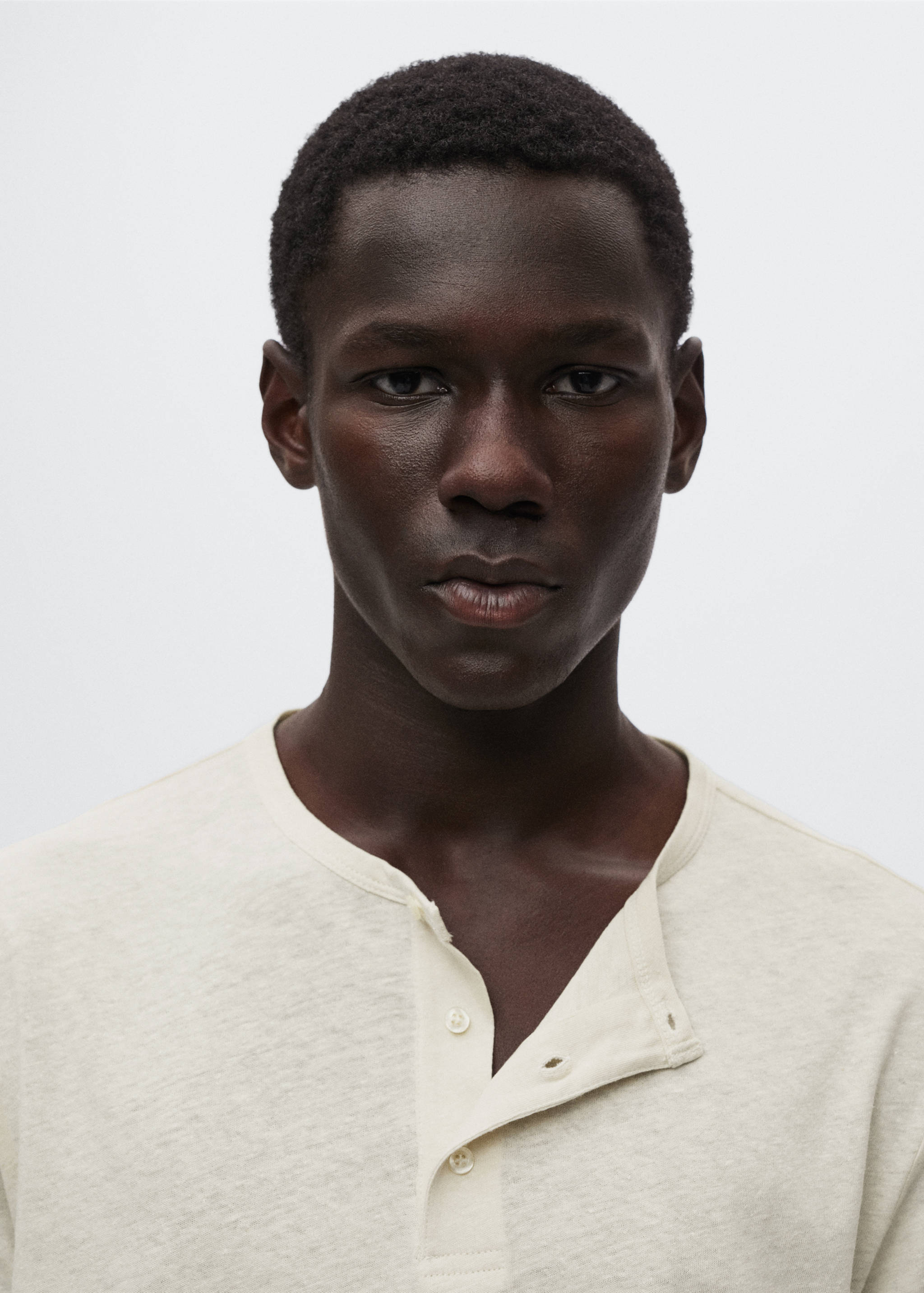 Henley linen-blend T-shirt - Details of the article 1