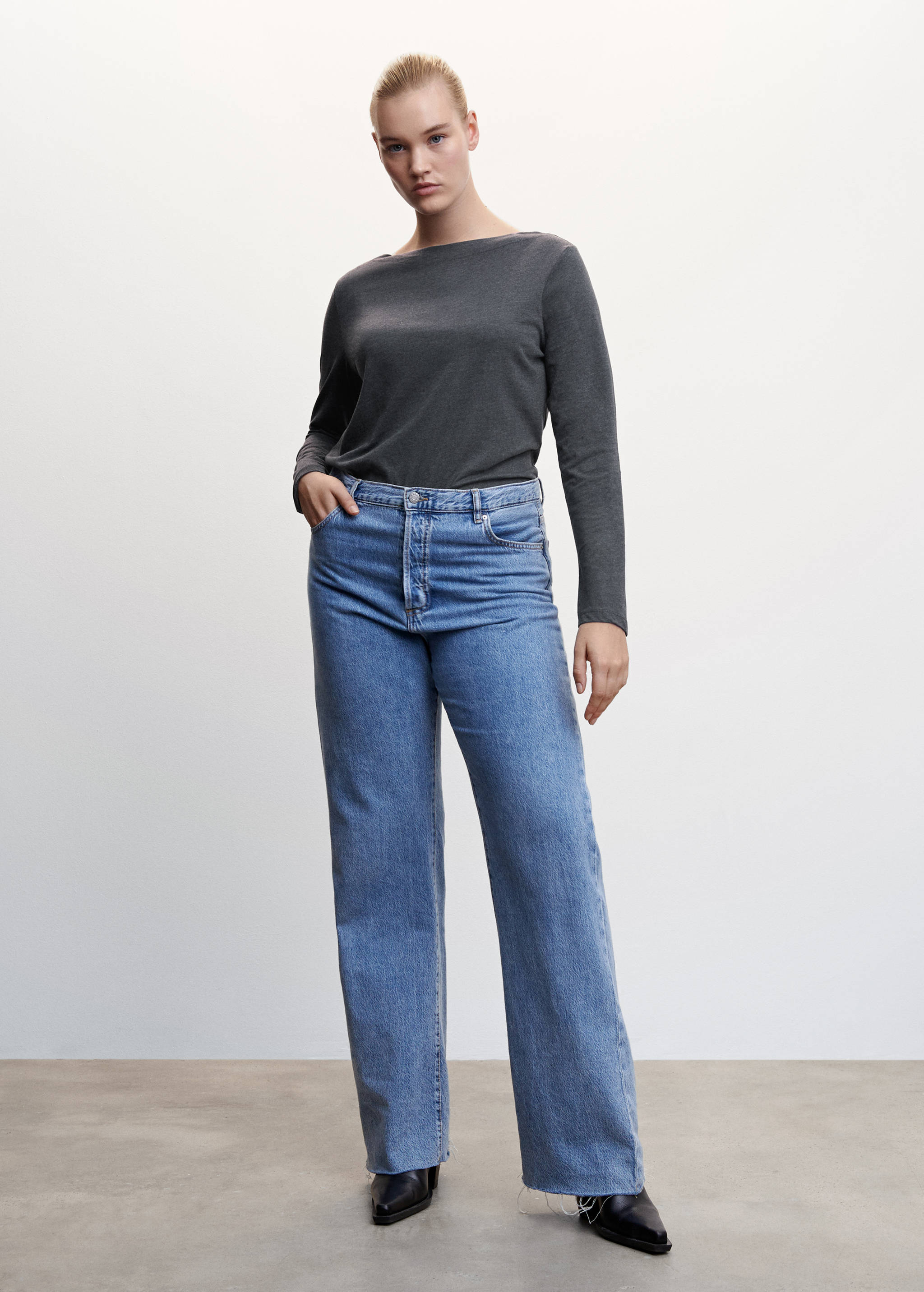 Cotton boat neck t-shirt - Details of the article 3