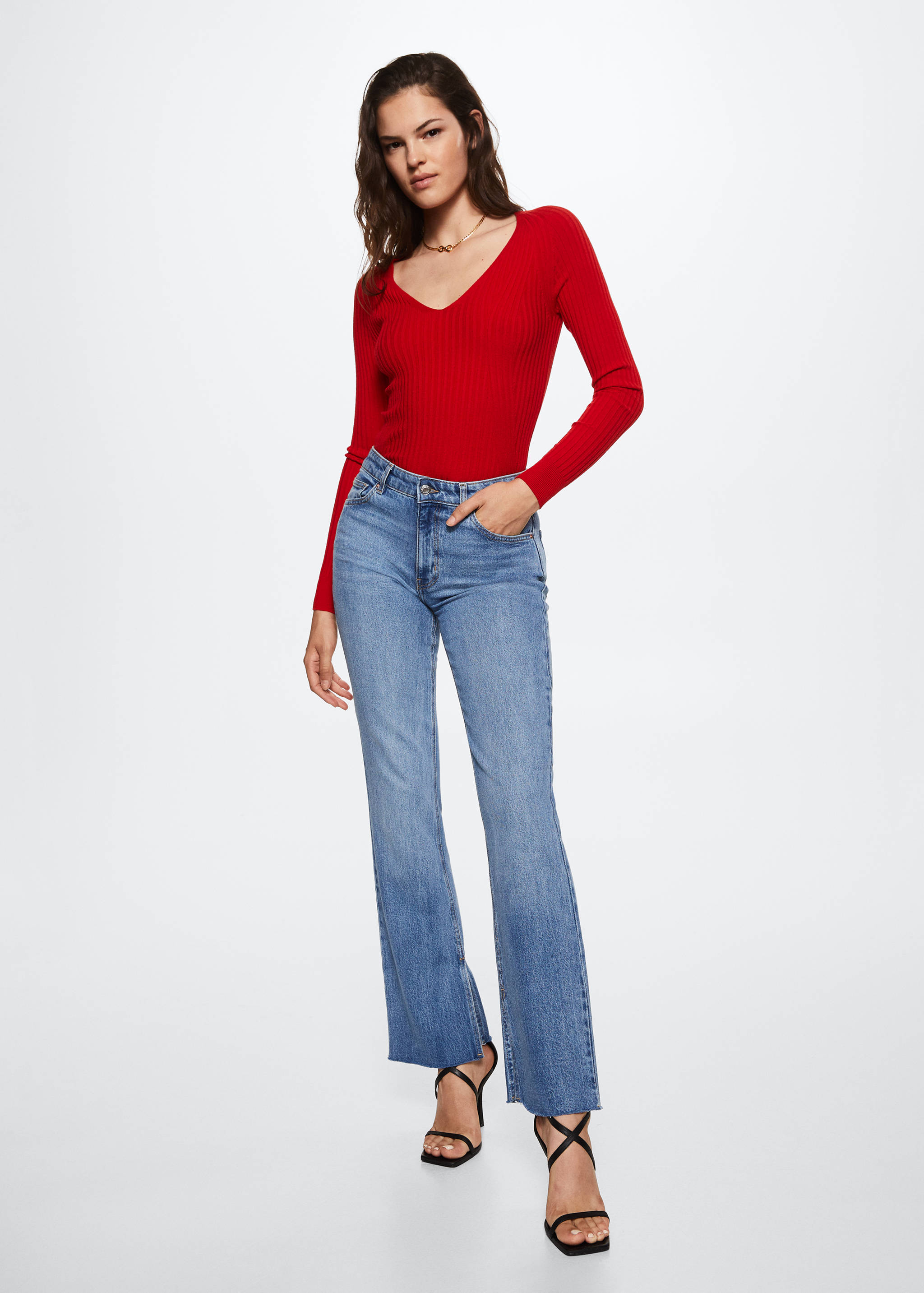 V-neck ribbed knit sweater - General plane