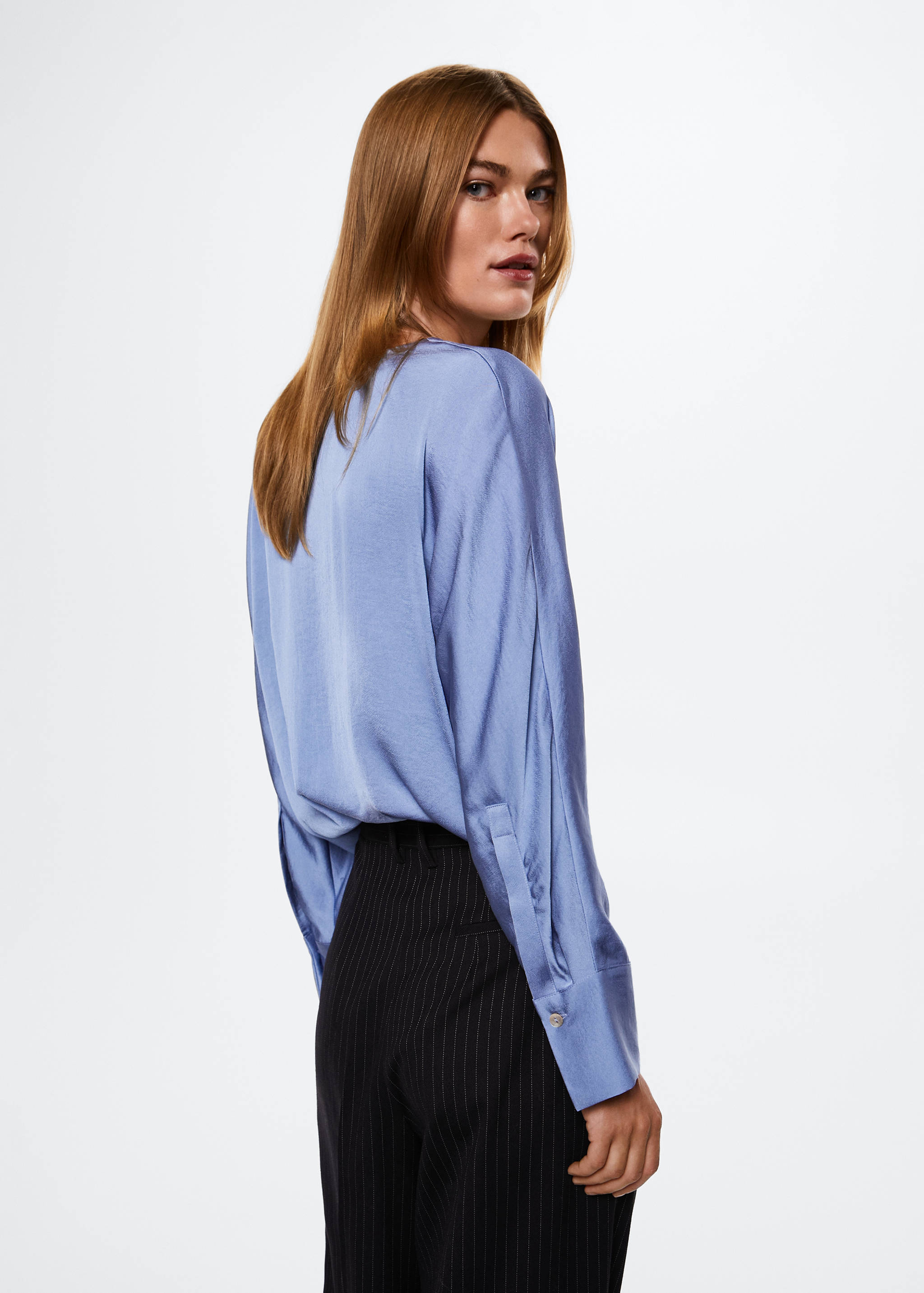 Brusa fluida llaç - Revers de l'article